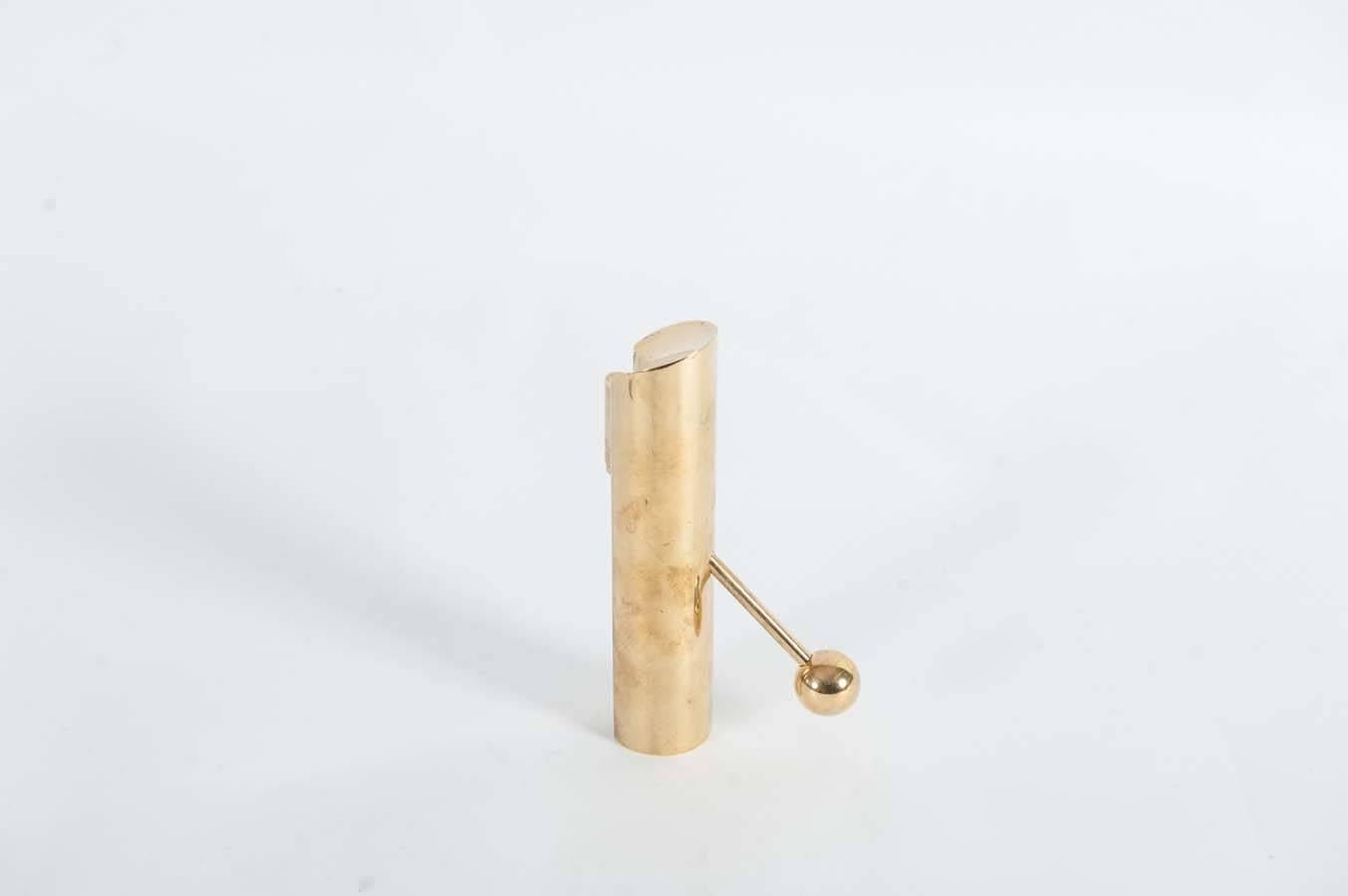 Very refined adjustable candle holder designed by Pierre Forsell for Skultuna.
It is made of brass and was made in the 1950s.
     