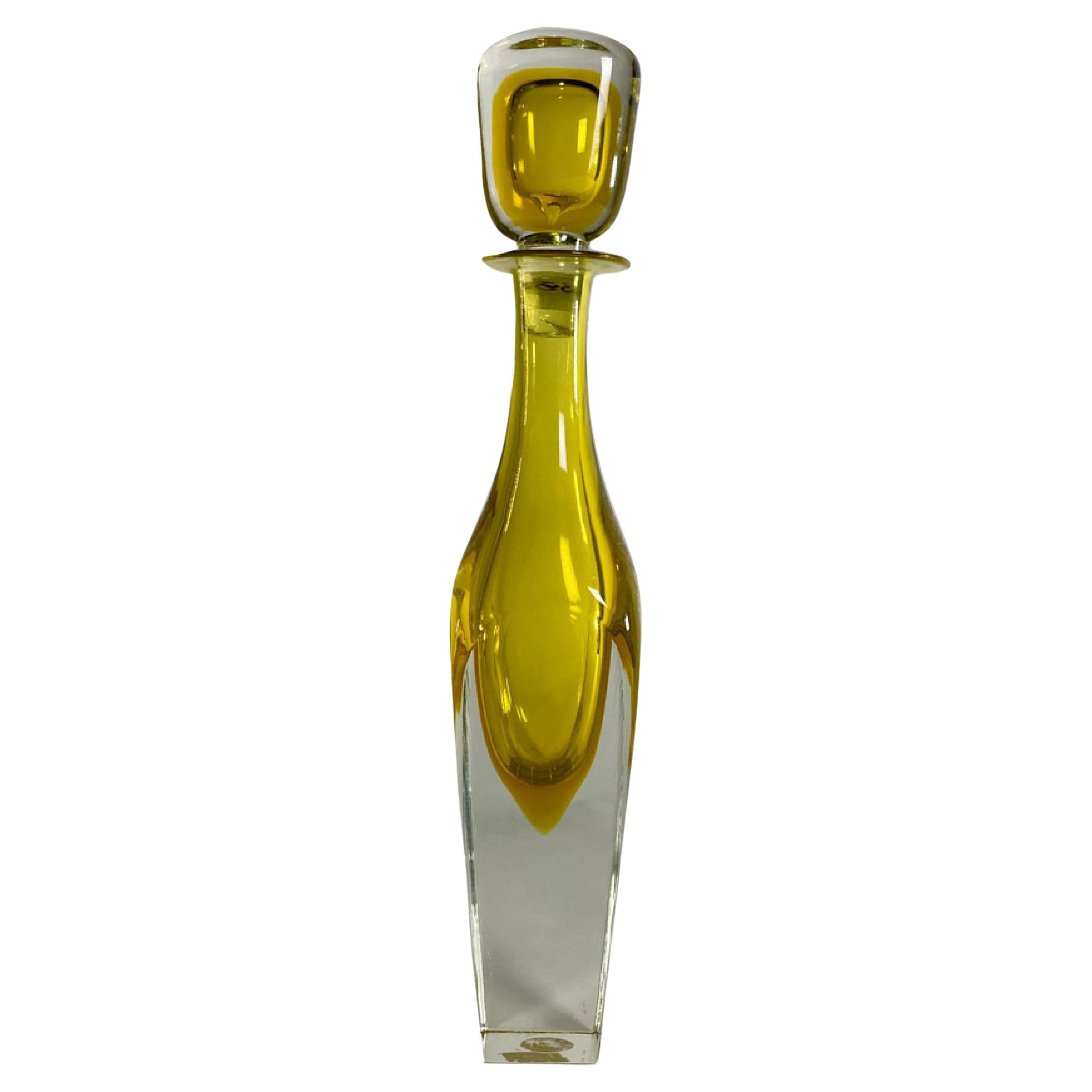 Decanter italiano in vetro giallo di Murano