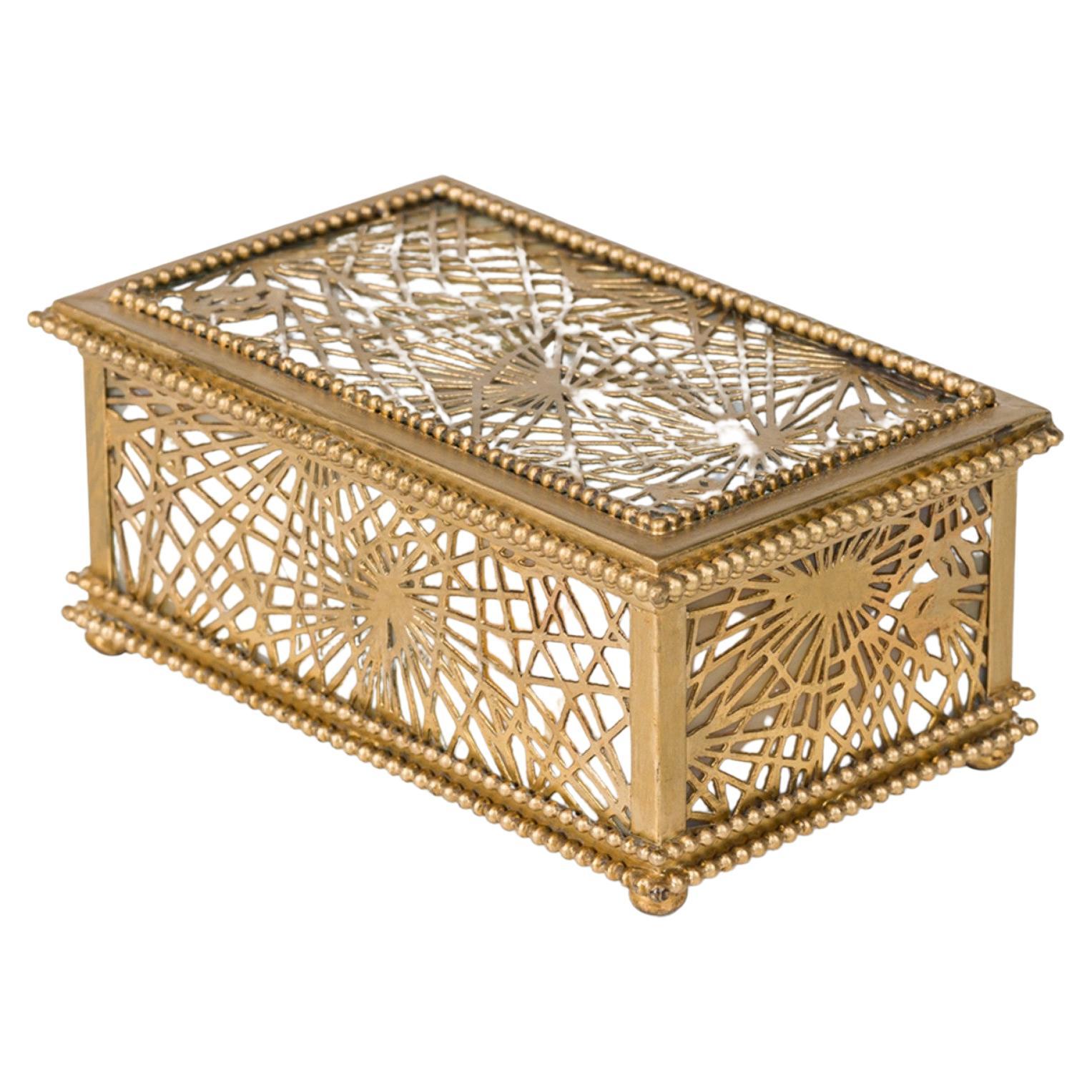 Bronze Spinnenwebkasten aus der amerikanischen Mission im Angebot