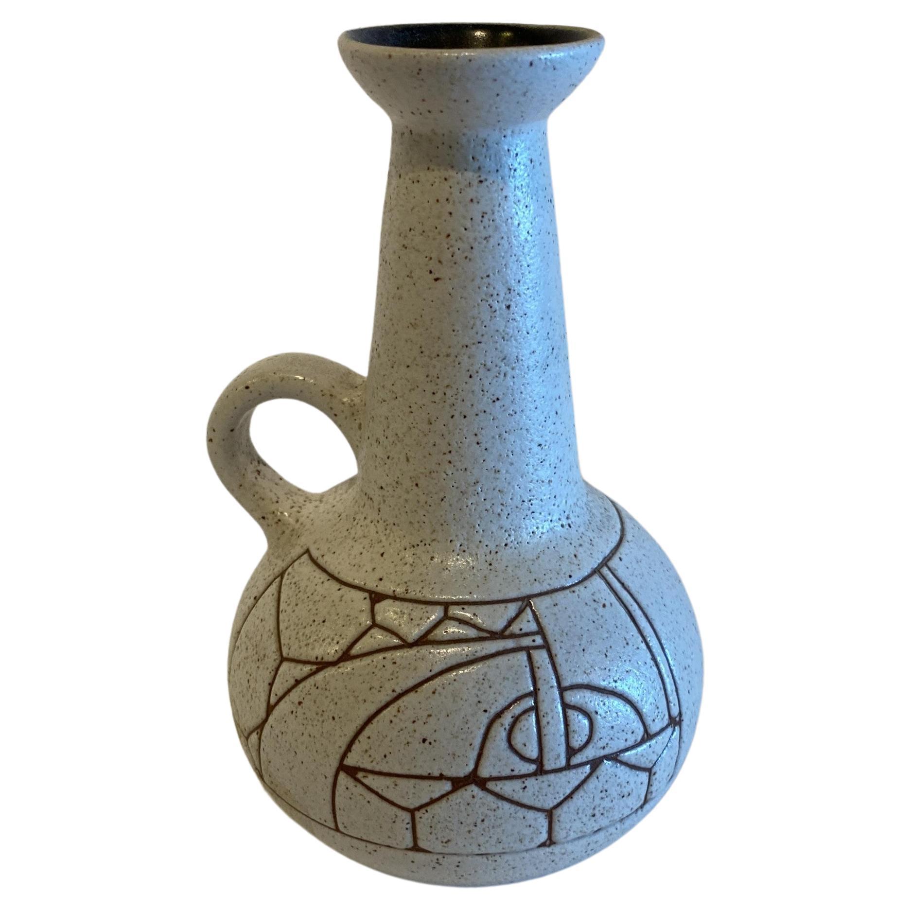 Brocca israeliana di metà secolo in ceramica smaltata Lapid Sgraffito