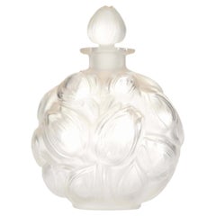 Bottiglia di profumo francese Art Deco Pensees D'Elle di Jaytho Lalique