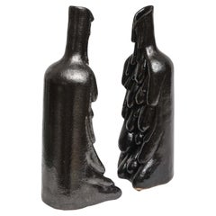 Paire de vases/sculptures américains modernes Daric Harvie en céramique émaillée noire