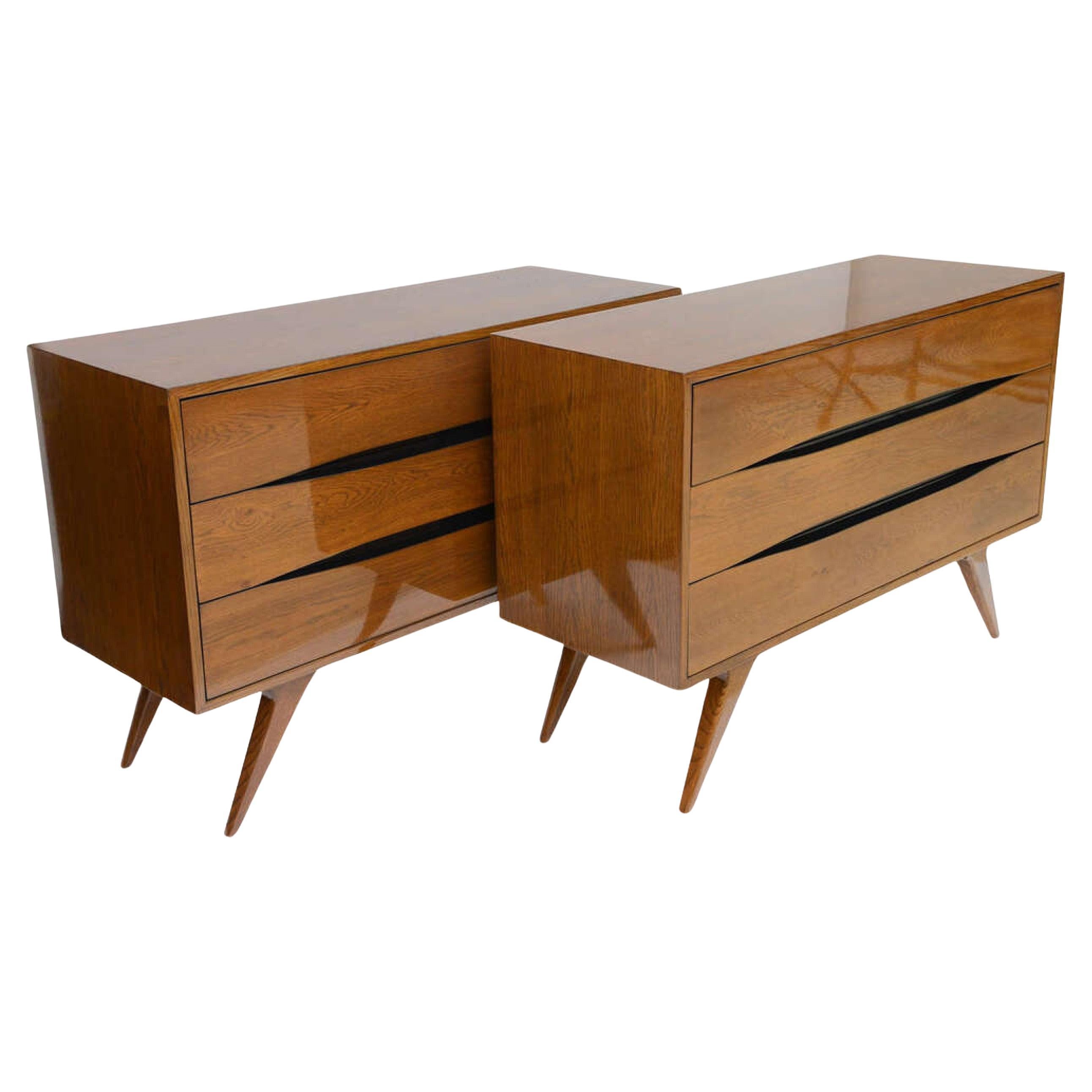 Feines Paar italienische Mid-Century-Modern-Kommoden mit drei Schubladen, Campo im Angebot