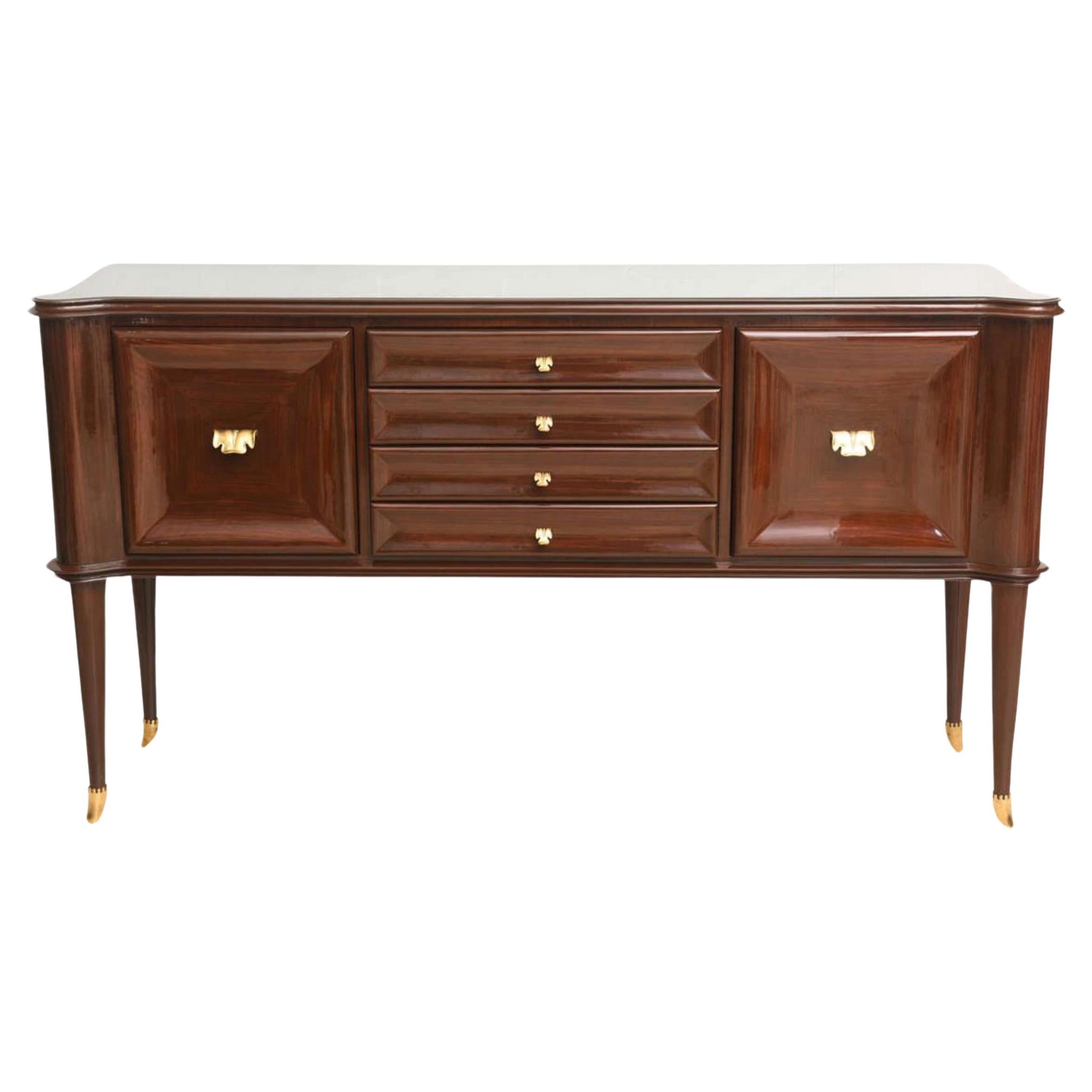 Credenza o buffet moderno italiano in mogano, ottone e vetro, Paolo Buffa
