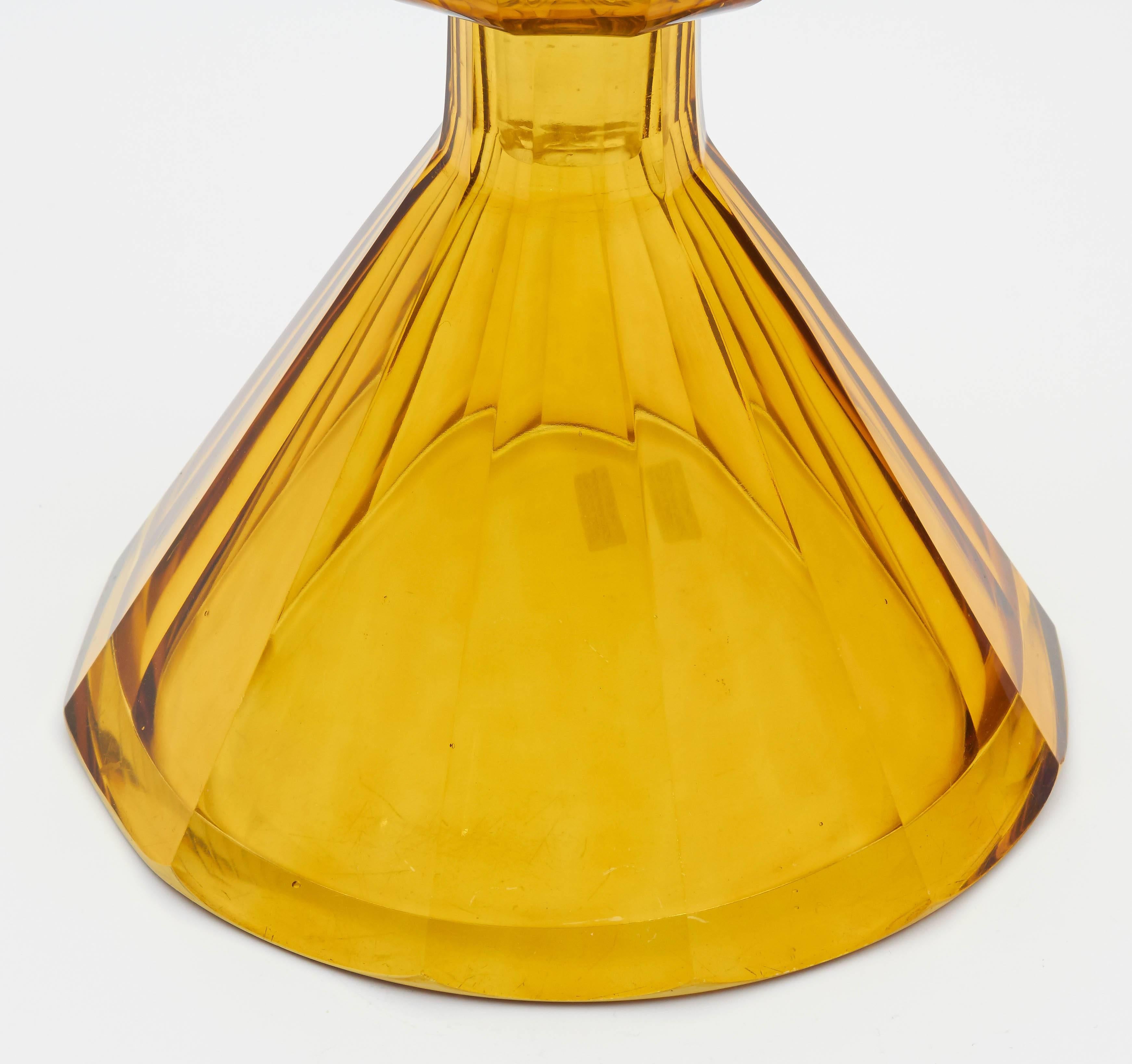 1870s Antique English Decanter In Excellent Condition For Sale In New York, NY