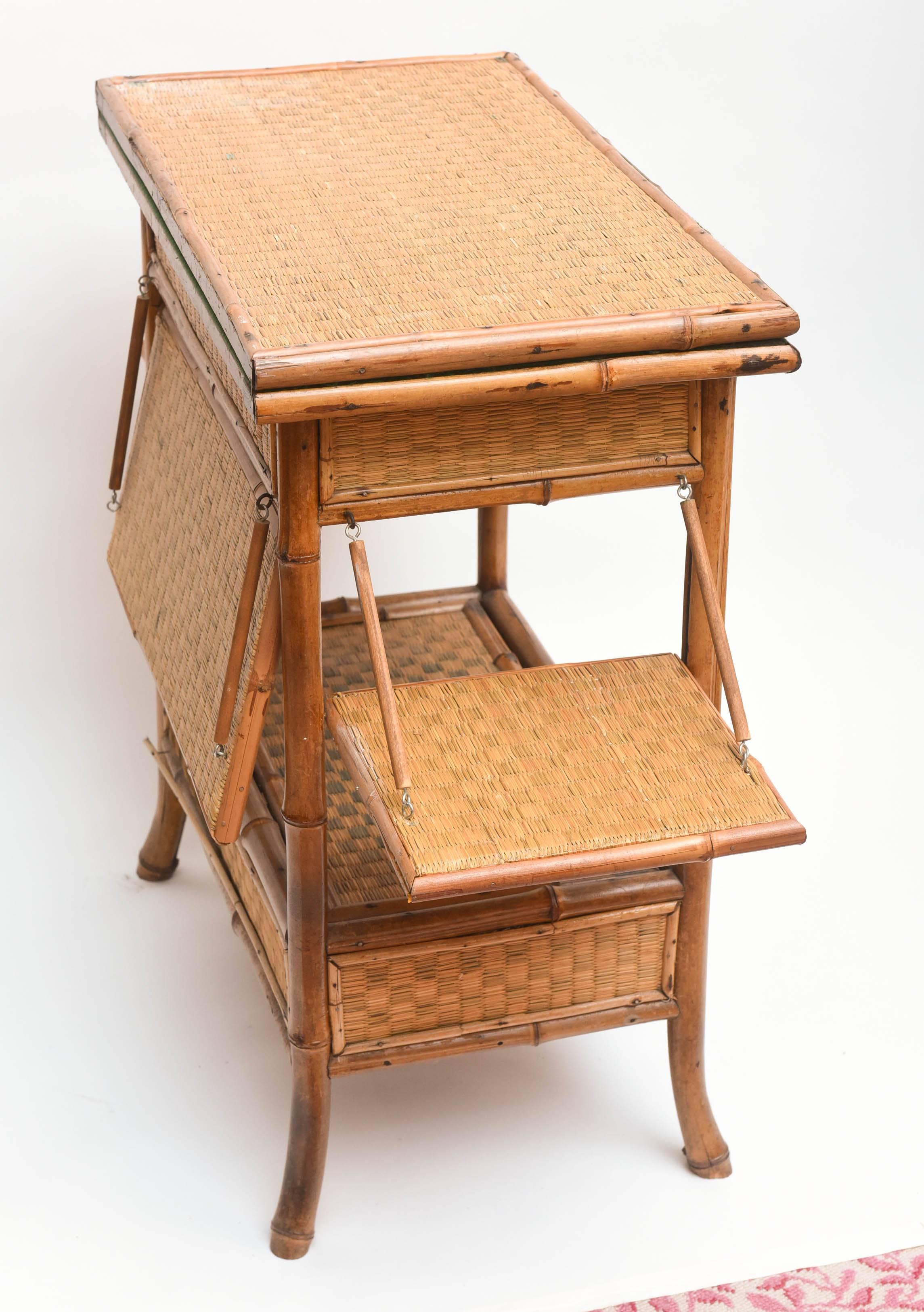 Unusual Flip Top Bamboo Card Table 2