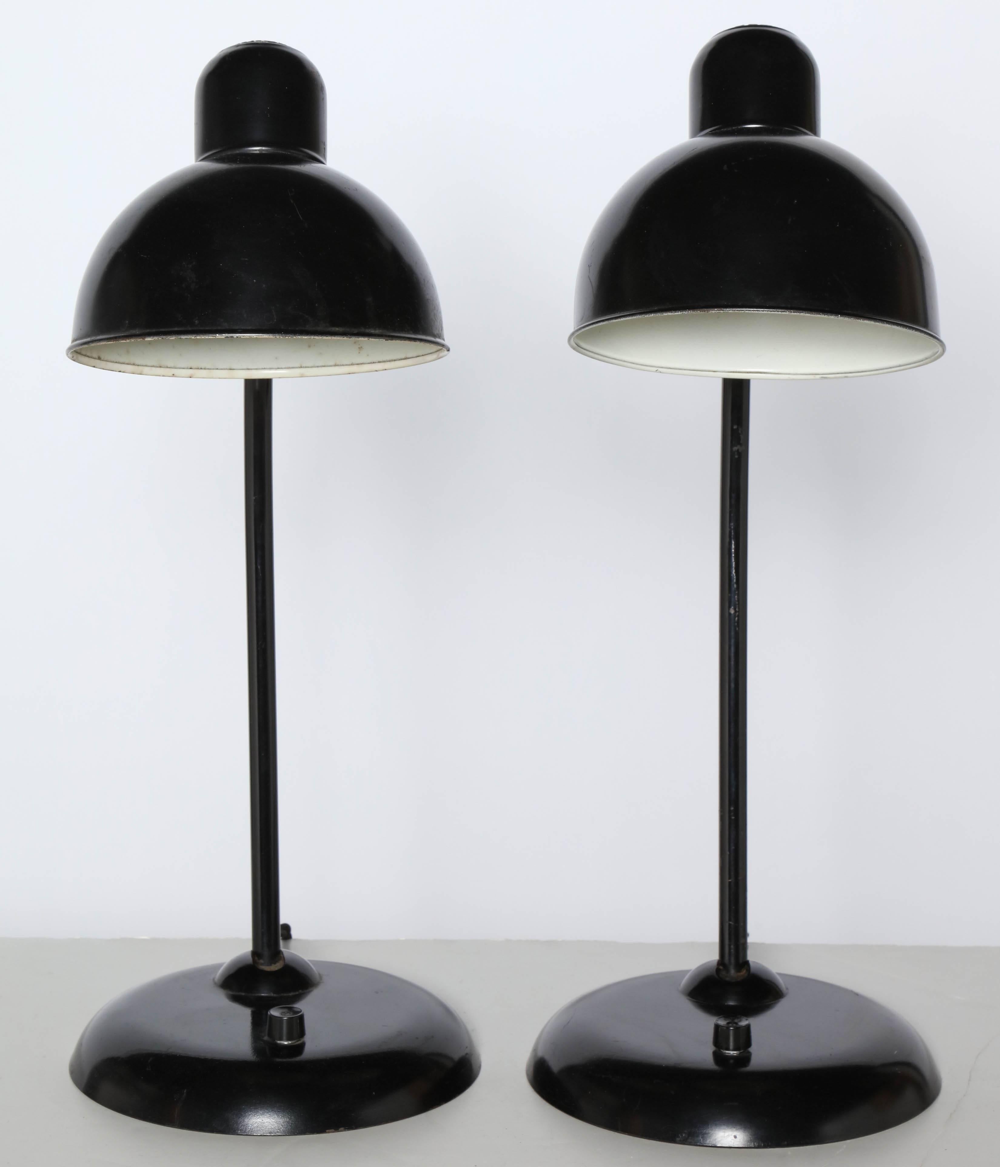 Paire de lampes de bureau noires «dell » de Christian Dell pour Kaiser n°6556, années 1930 en vente 3