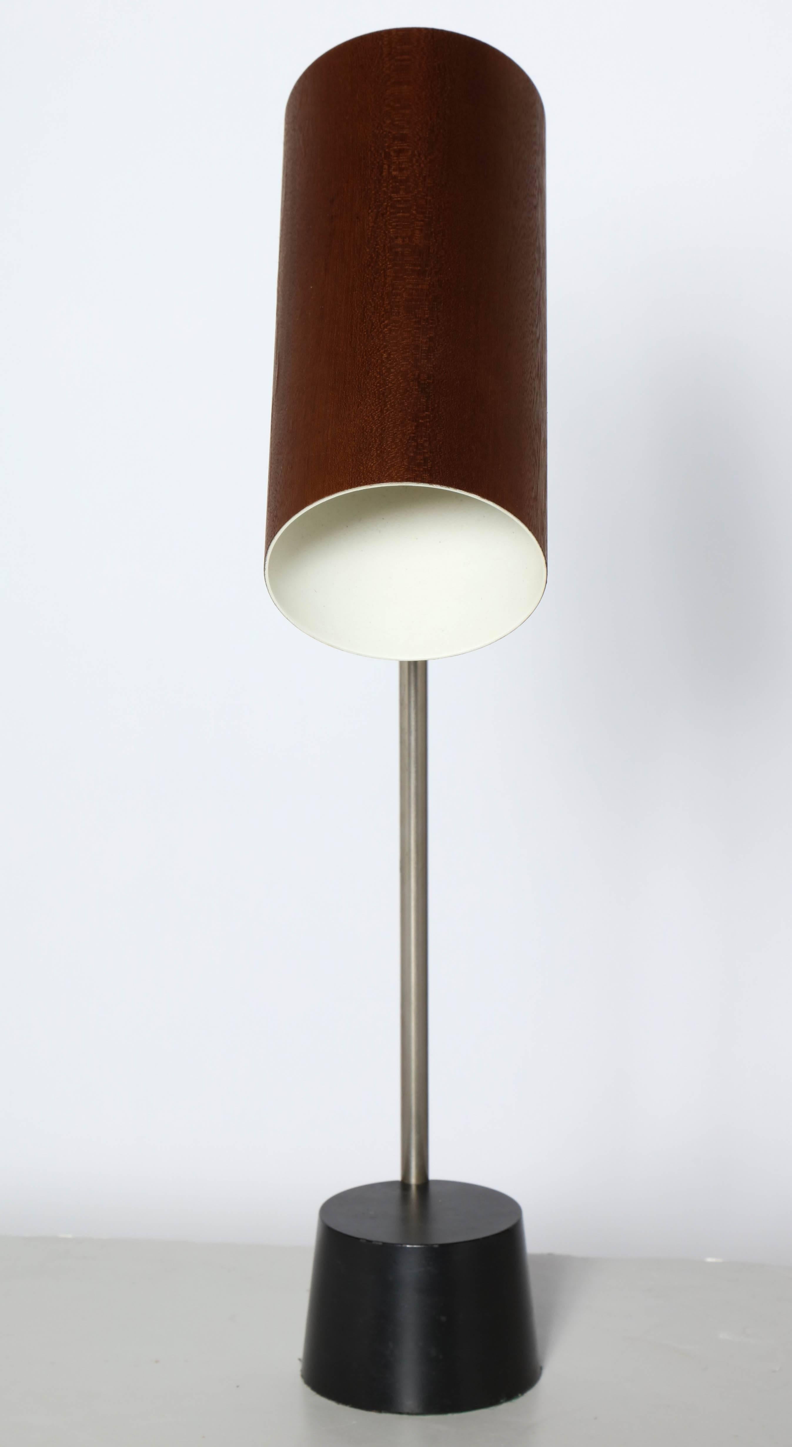 George Nelson Holzzylinder Nickel Desk Lamp with Walnut Veneer Shade. Circa 1960 In Good Condition In Bainbridge, NY