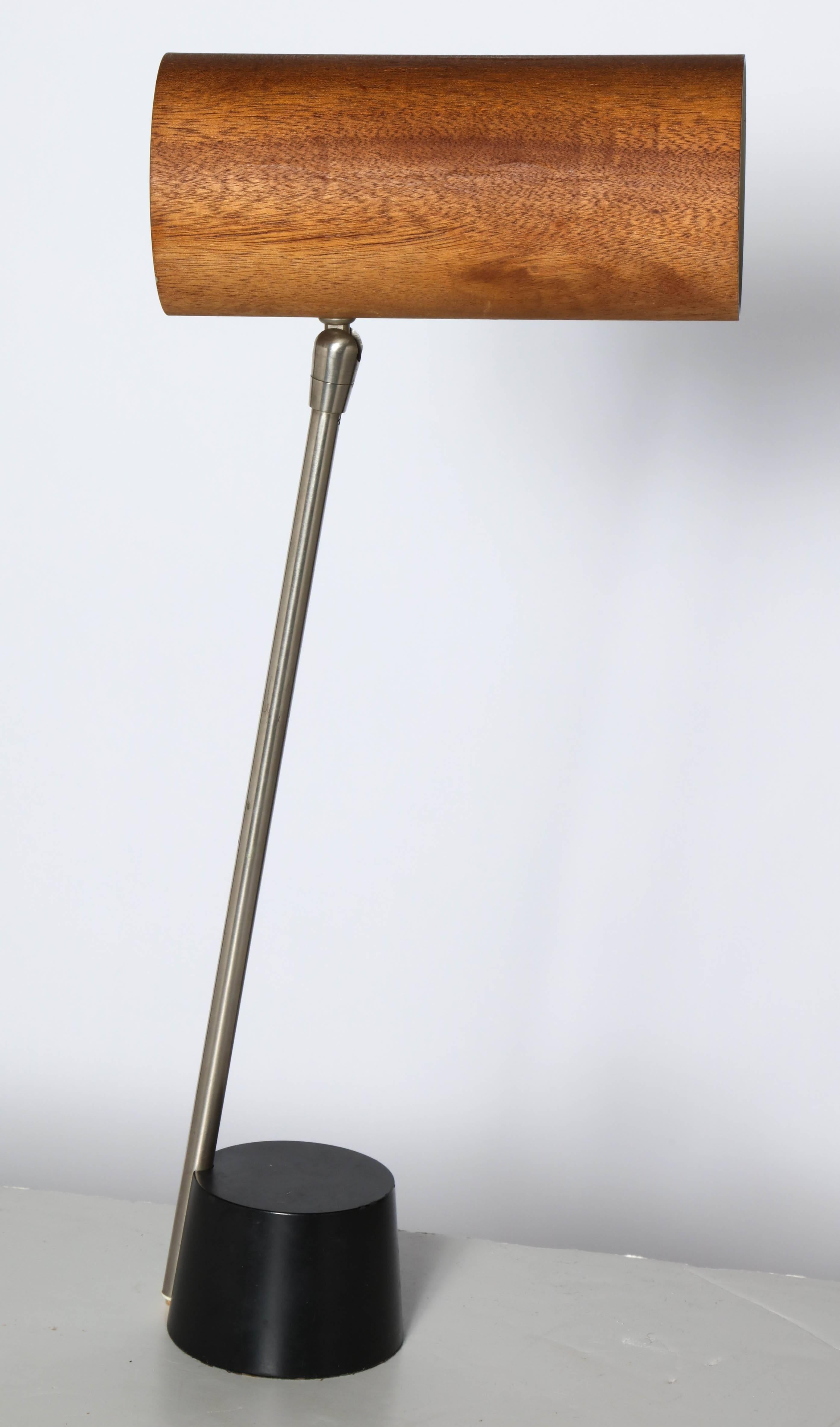 Mid-20th Century George Nelson Holzzylinder Nickel Desk Lamp with Walnut Veneer Shade. Circa 1960