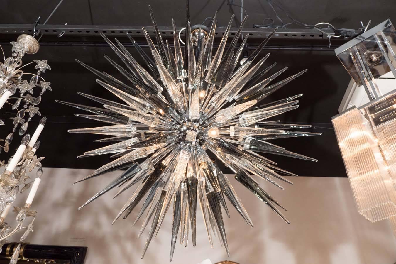 Modernistischer Kronleuchter aus mundgeblasenem, geräuchertem Murano-Glas mit Sternenhimmel in poliertem Nickel (Poliert) im Angebot