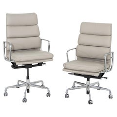 2019 Herman Miller Eames Soft Pad Executive Desk Chair in Leather w/ Pneumatic