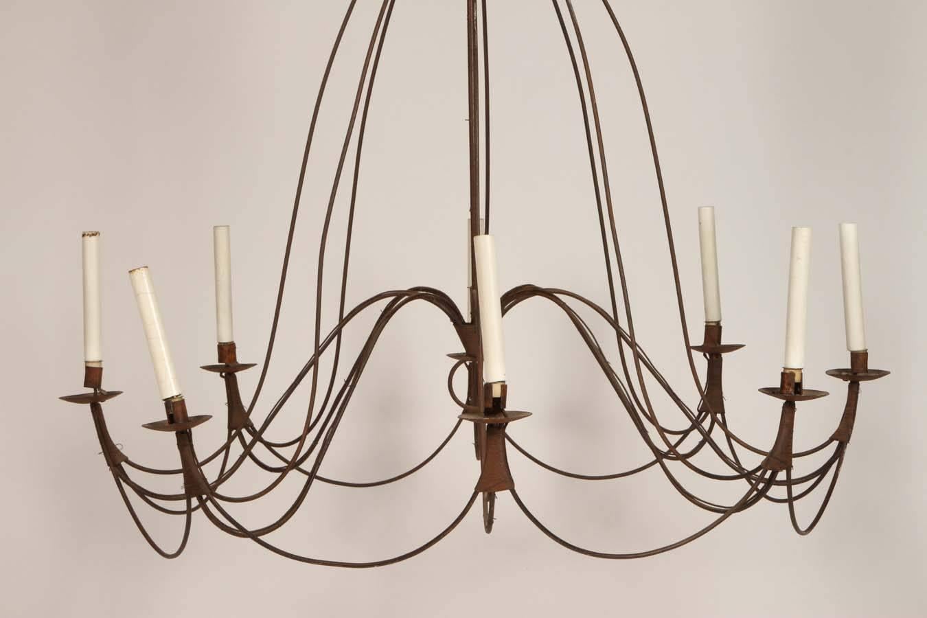Large Rustic French Provincial Eight-Light Chandelier In Excellent Condition In Los Angeles, CA