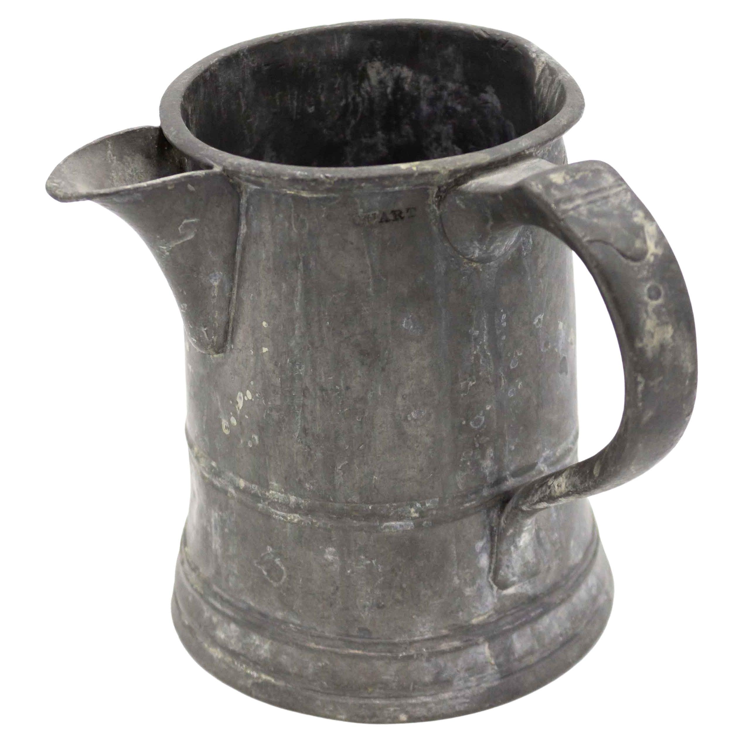 Brocca in peltro in stile rinascimentale inglese