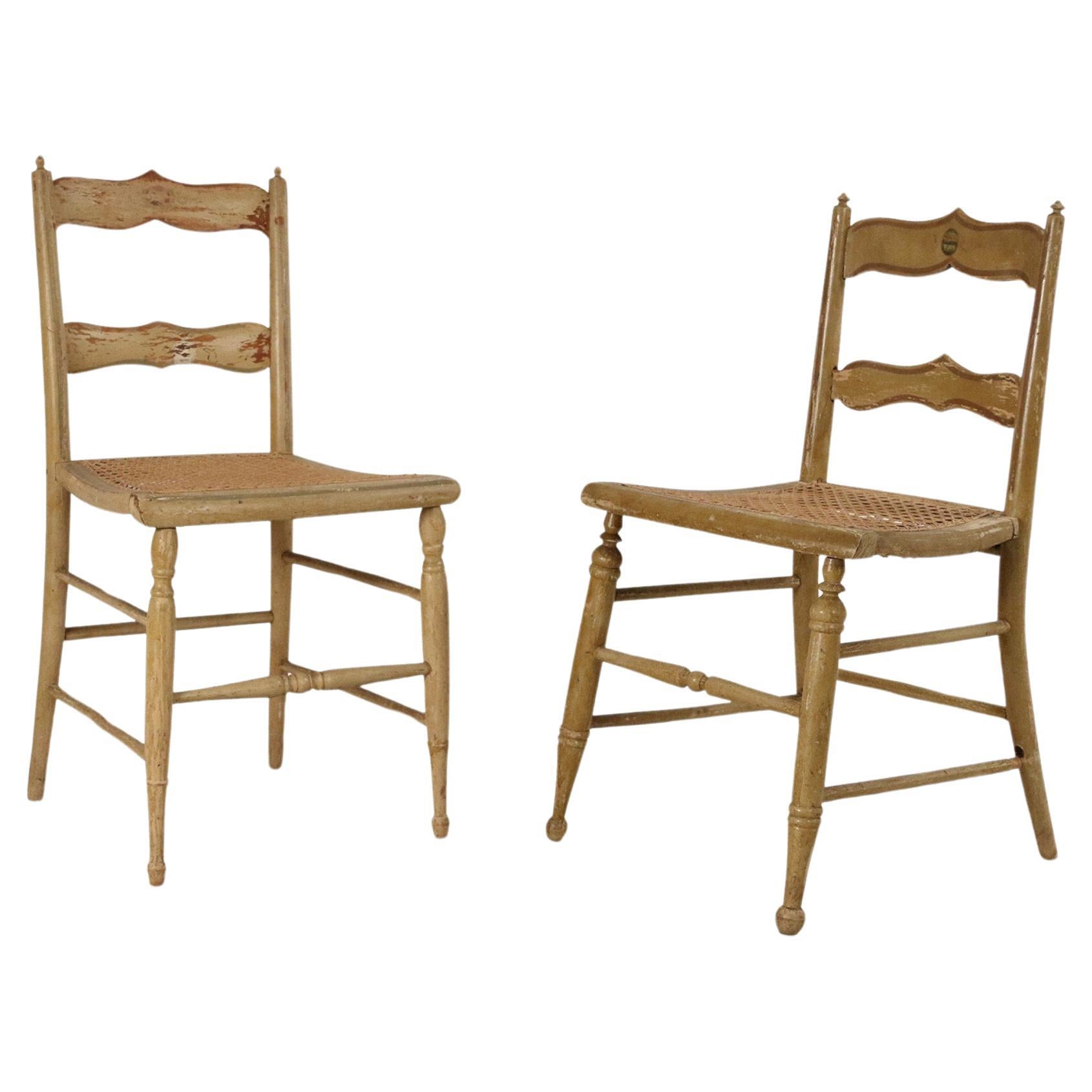 Set of 4 English Country Style Painted Beige Ladder Back Children's Chairs For Sale