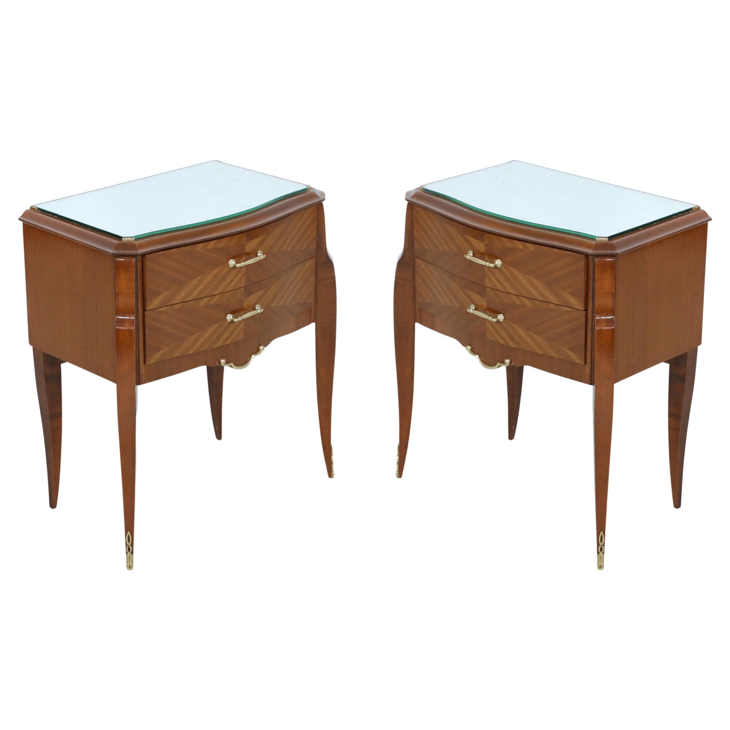 Paire de commodes Art Déco à 2 tiroirs en placage d'érable avec dessus en miroir