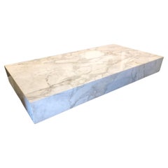 Table flottante italienne moderne