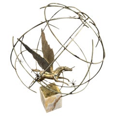 Scultura moderna americana in onice e ottone raffigurante un globo e un pegaso, Curtis Jere
