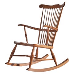 Sedia a dondolo di Paolo Buffa, legno di ciliegio, stile Mid-Century Modern, anni '50 circa