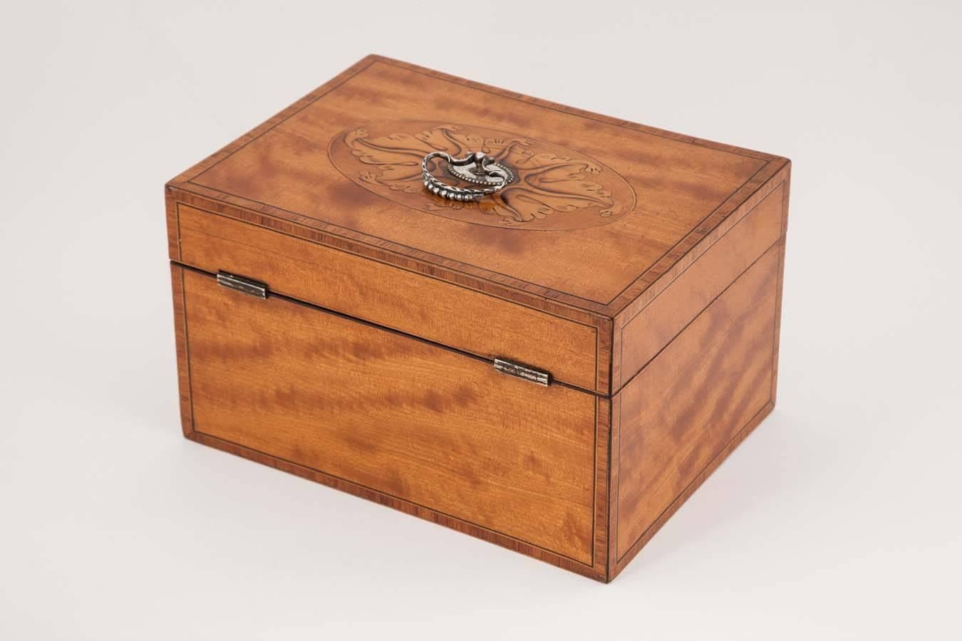 18th Century 18th century Satinwood Tea Caddy with original interior