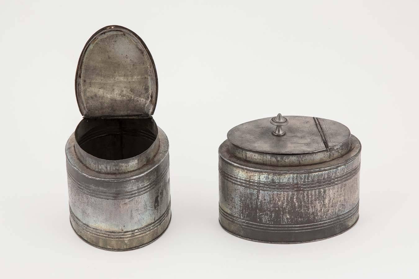 18th century Satinwood Tea Caddy with original interior 1