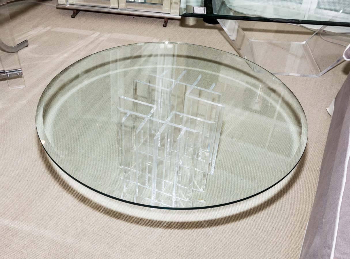 Mid-Century Round Glass Top Coffee Table with Two-Part Lucite Base In Excellent Condition For Sale In Water Mill, NY