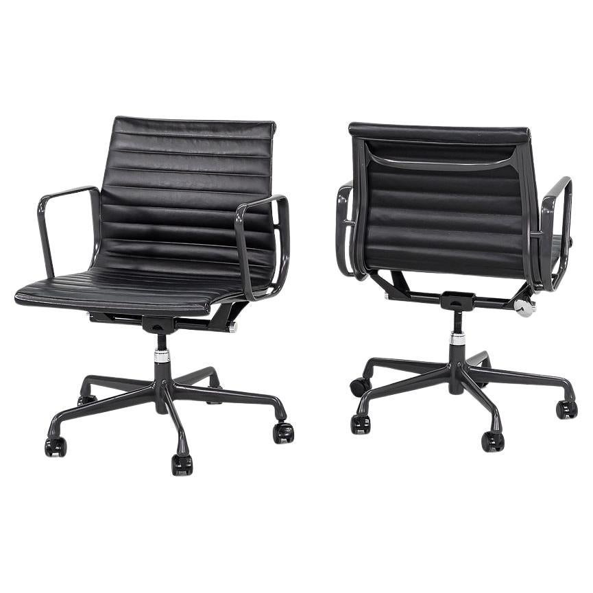 2012 Herman Miller Eames Aluminum Management Desk Chairs Black Leather 4x Avail