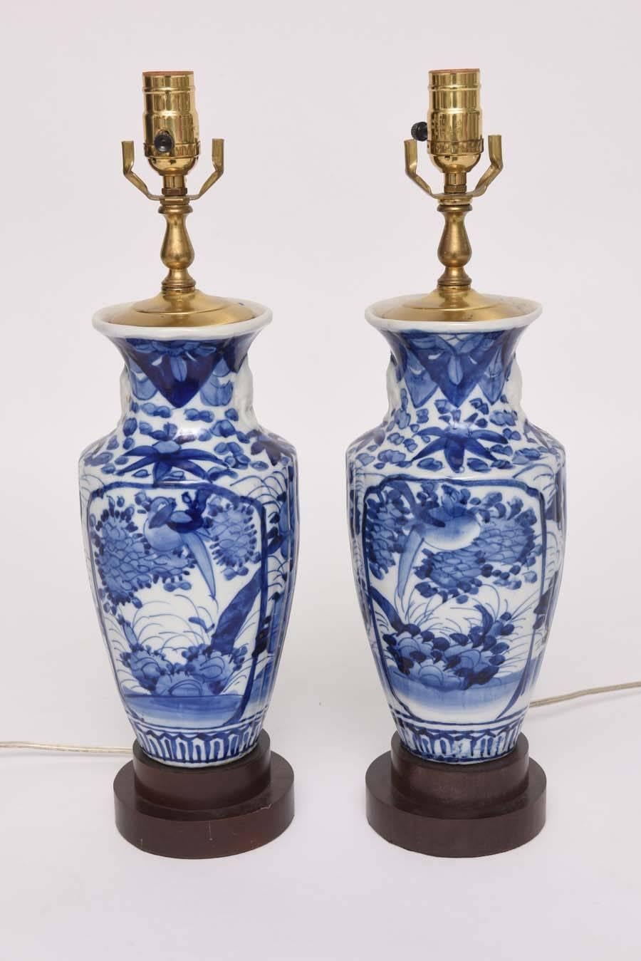 Pair of 19th Century Blue and White Chinese Export Vases Mounted as Lamps 2