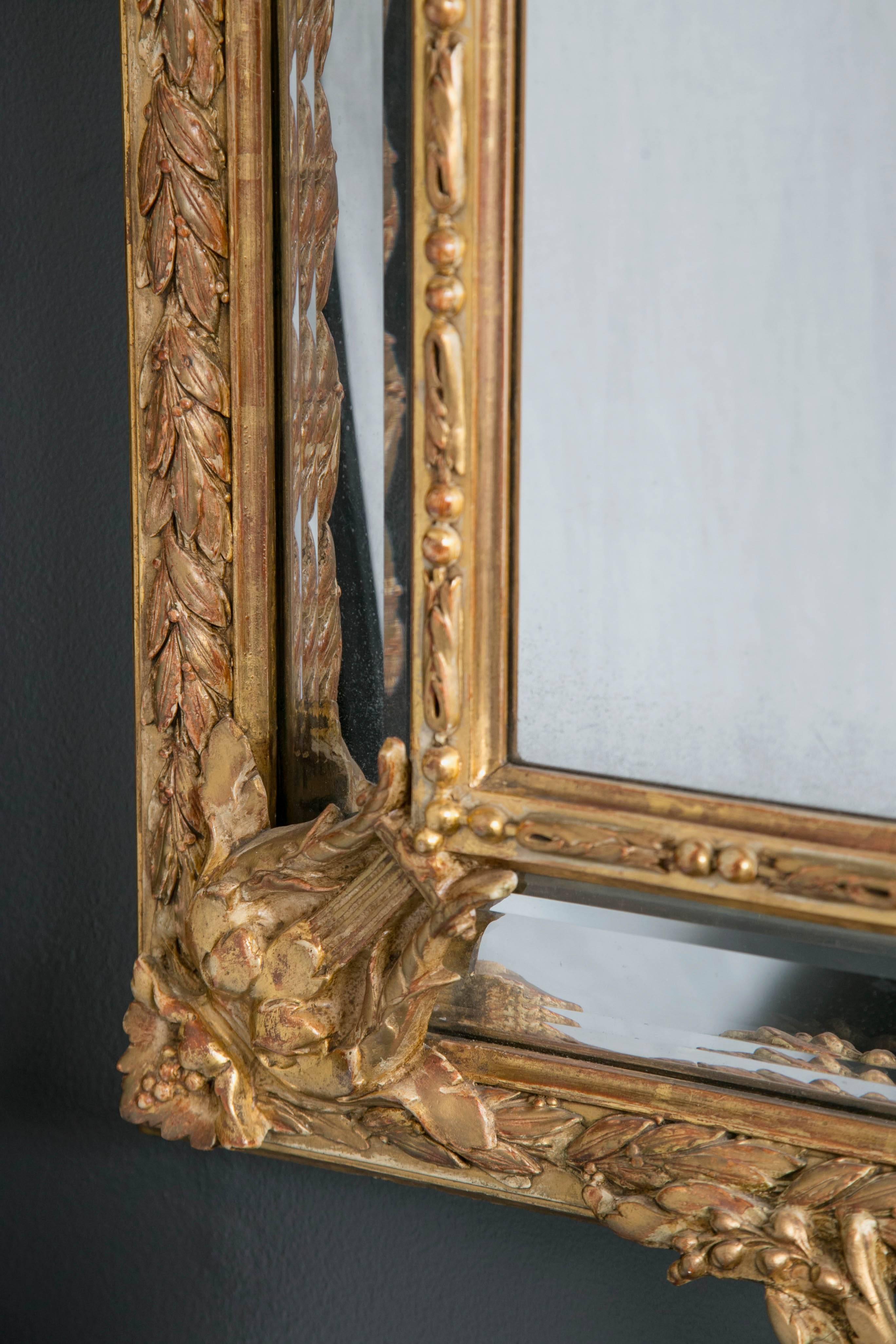 19th Century Exquisite Giltwood Mirror For Sale