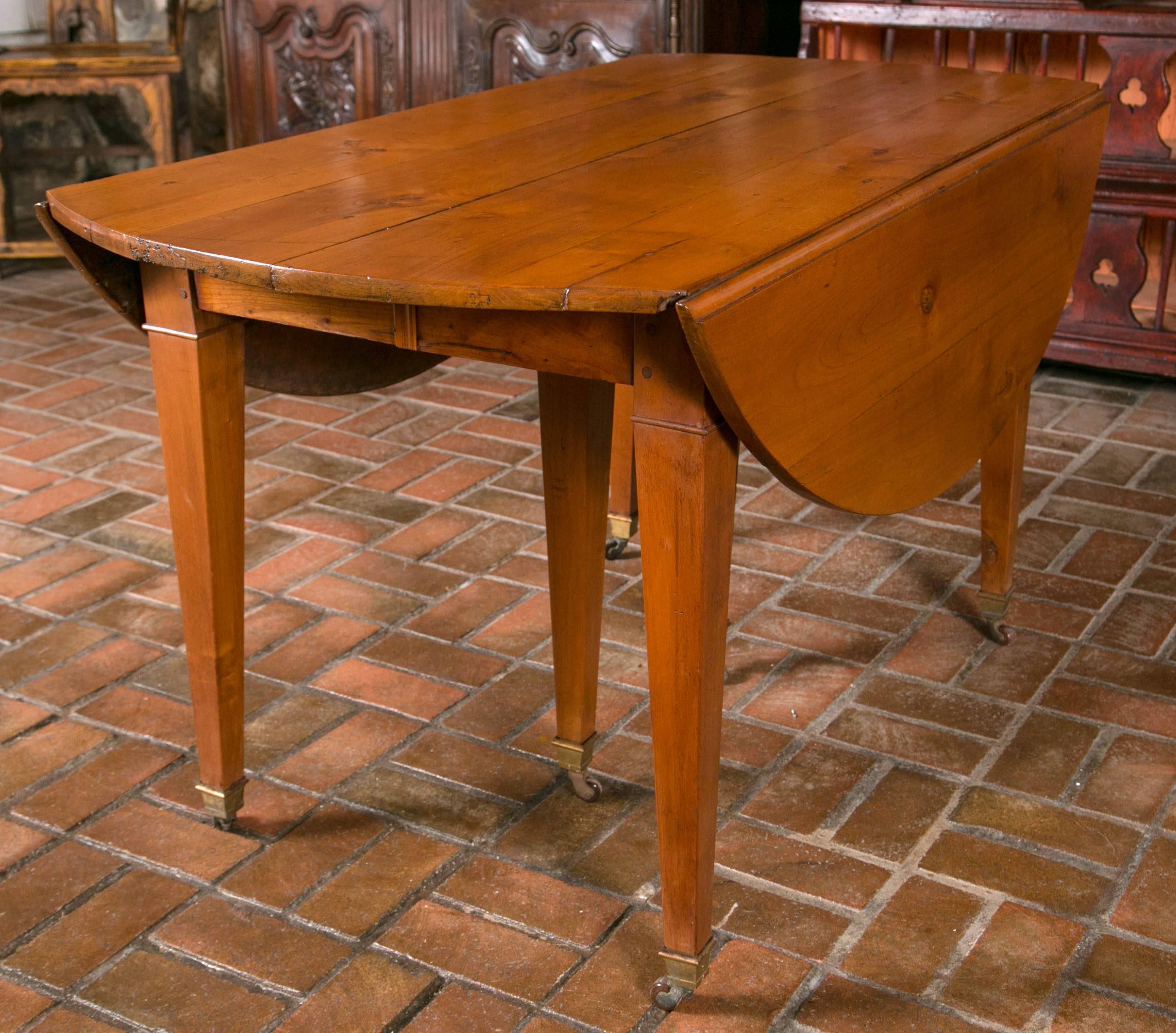 Fruitwood Late 19th Century French Dining Table For Sale