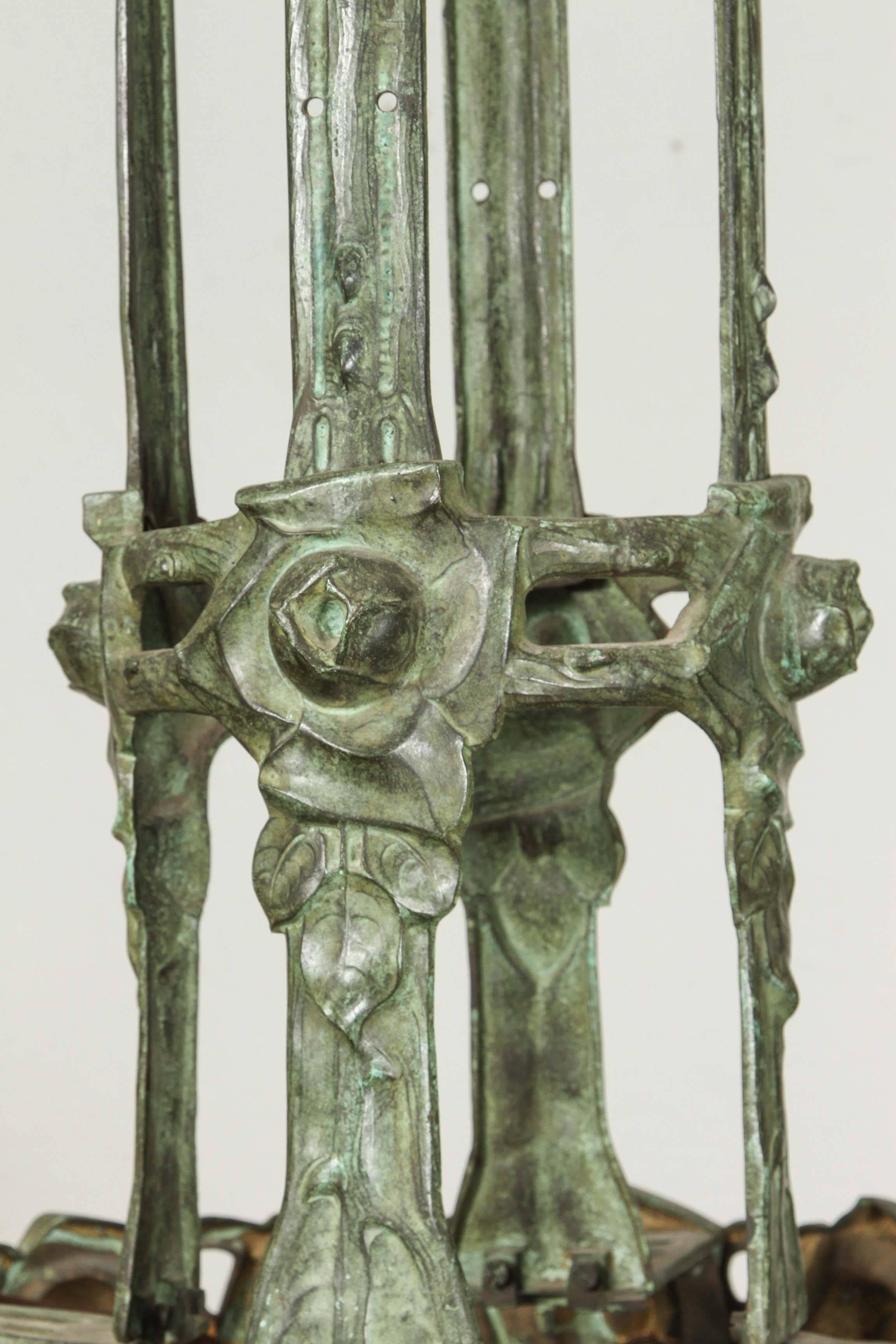 Inizio XX secolo Notevole lampadario d'epoca in stile Art Nouveau in vendita