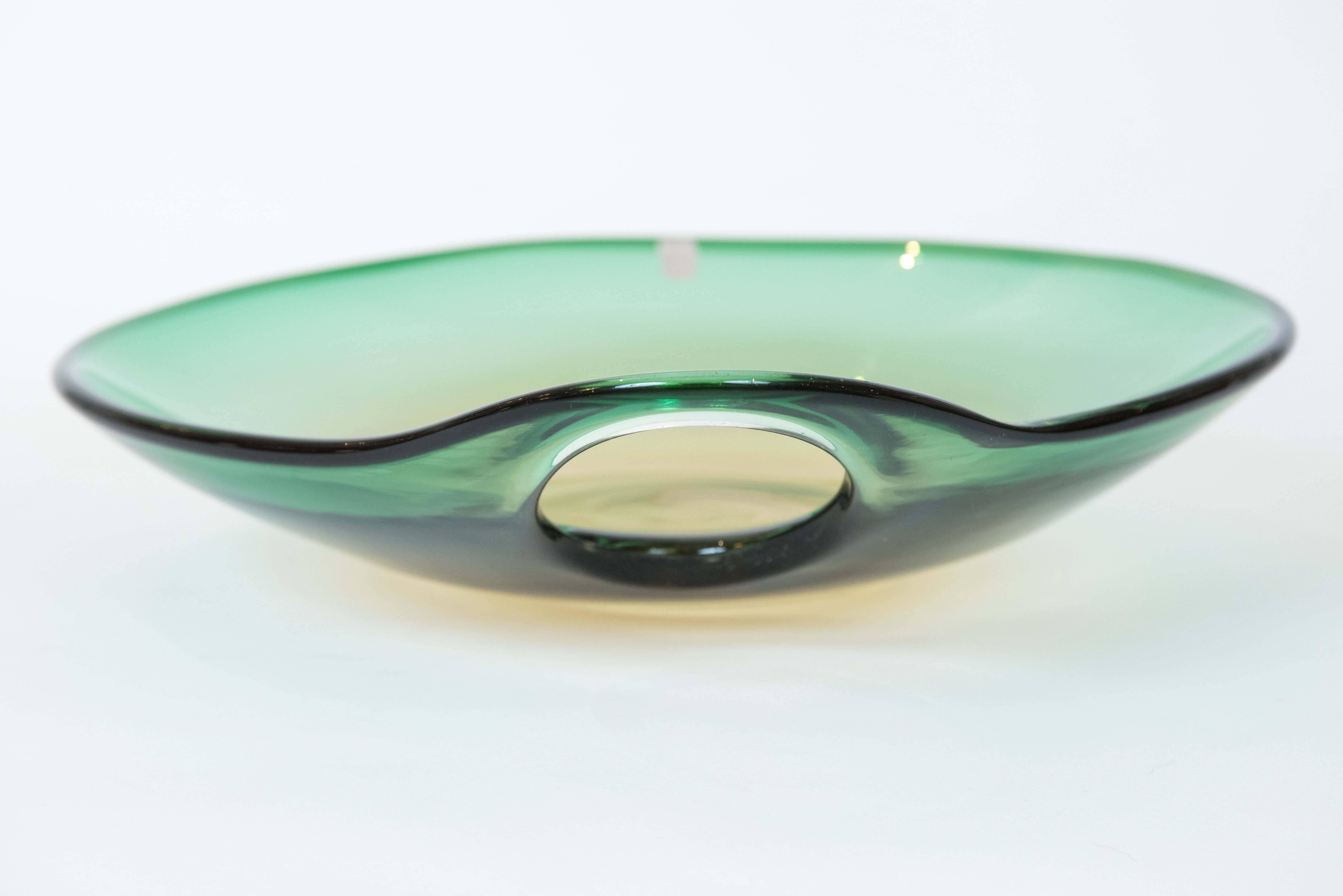 This award winning biomorphic bowl by Seguso bears the original.
