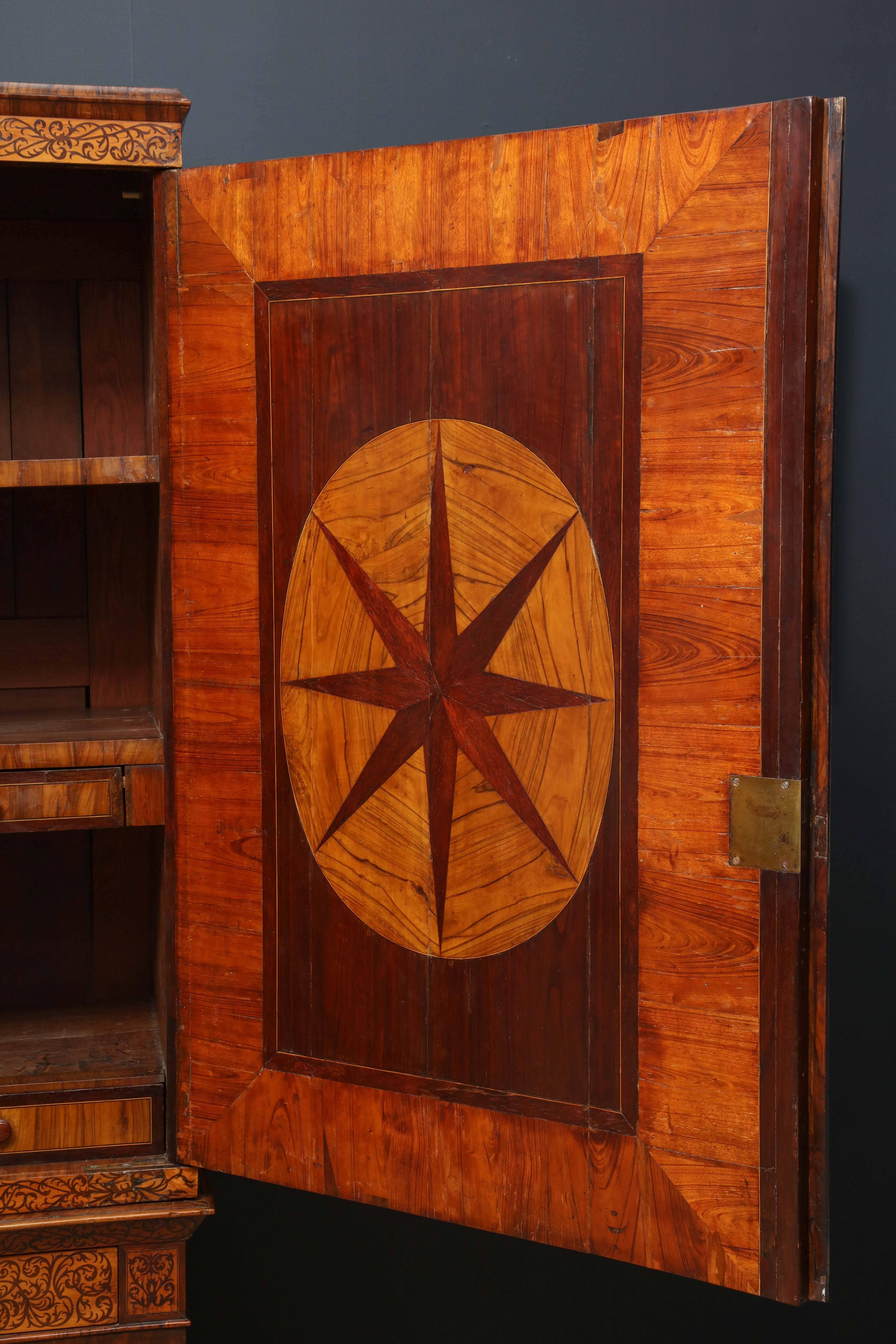 17th Century William and Mary Seaweed Marquetry Cabinet on Stand, Circa 1690 For Sale