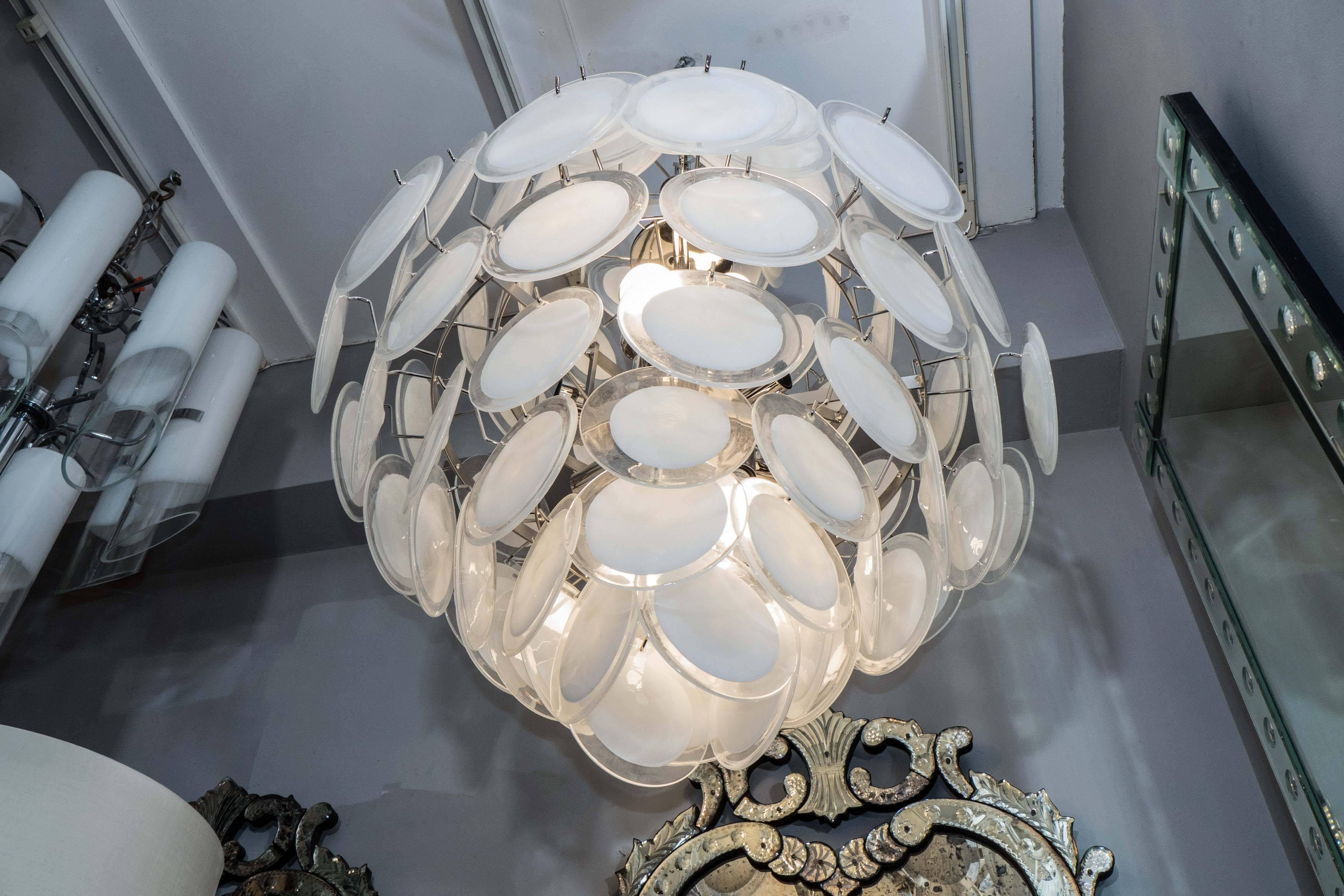 White Murano Glass Disc Chandelier in Double Cone Shape In New Condition For Sale In New York, NY