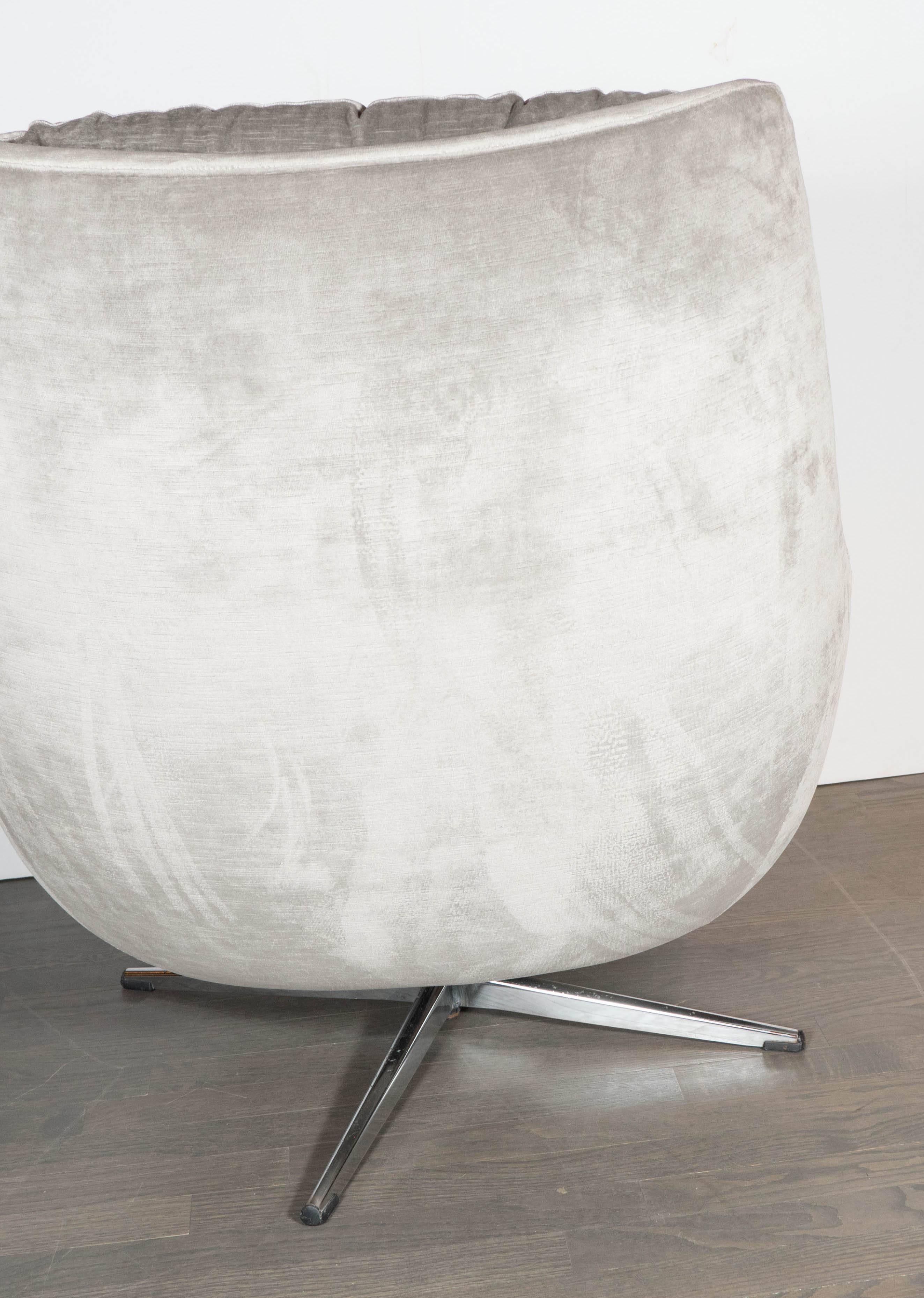 American Mid-Century Modernist Curved High Back Swivel Chair in Platinum Velvet