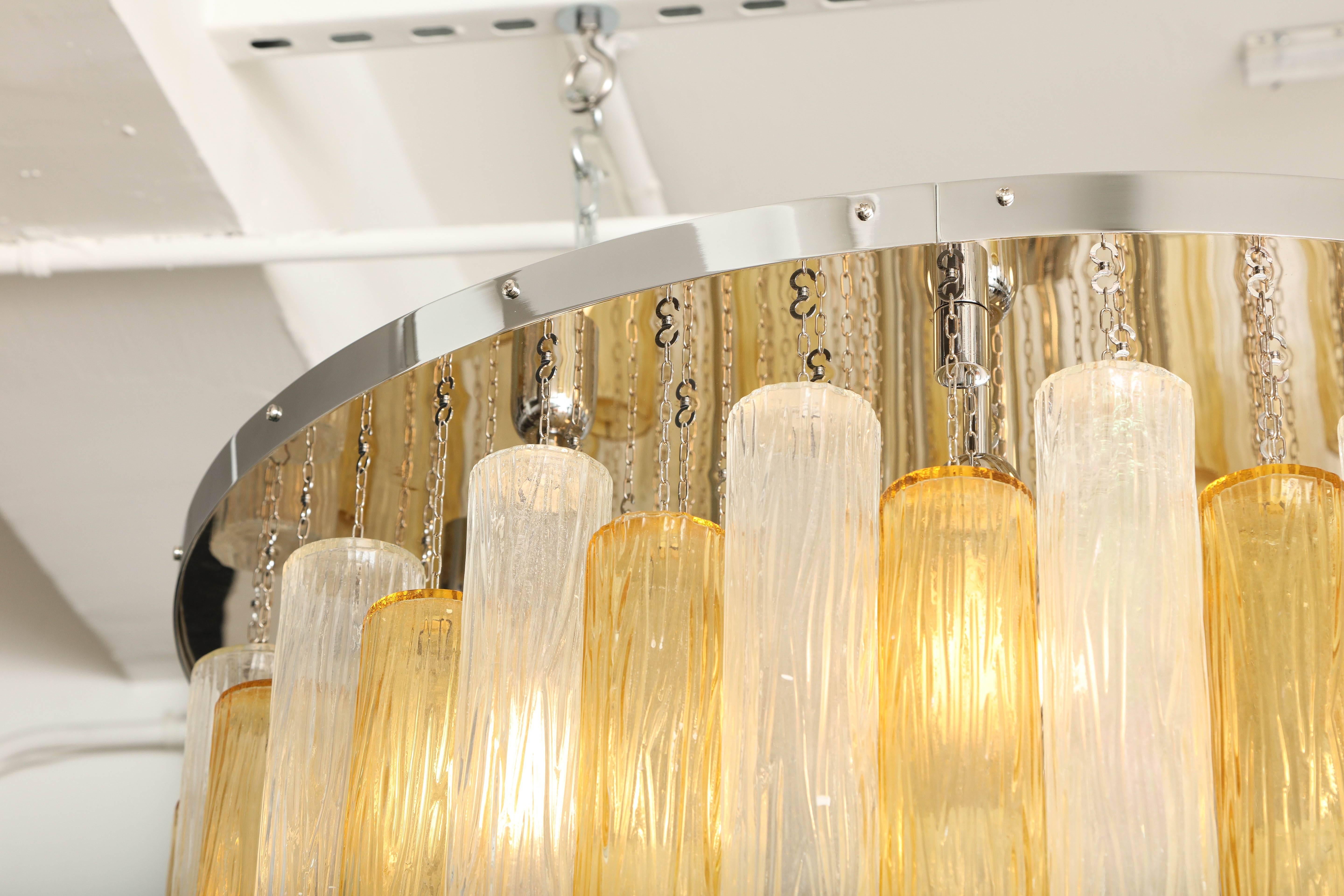 Kronleuchter aus klarem und goldenem Muranoglas und Chrom, Italien im Zustand „Neu“ im Angebot in New York, NY