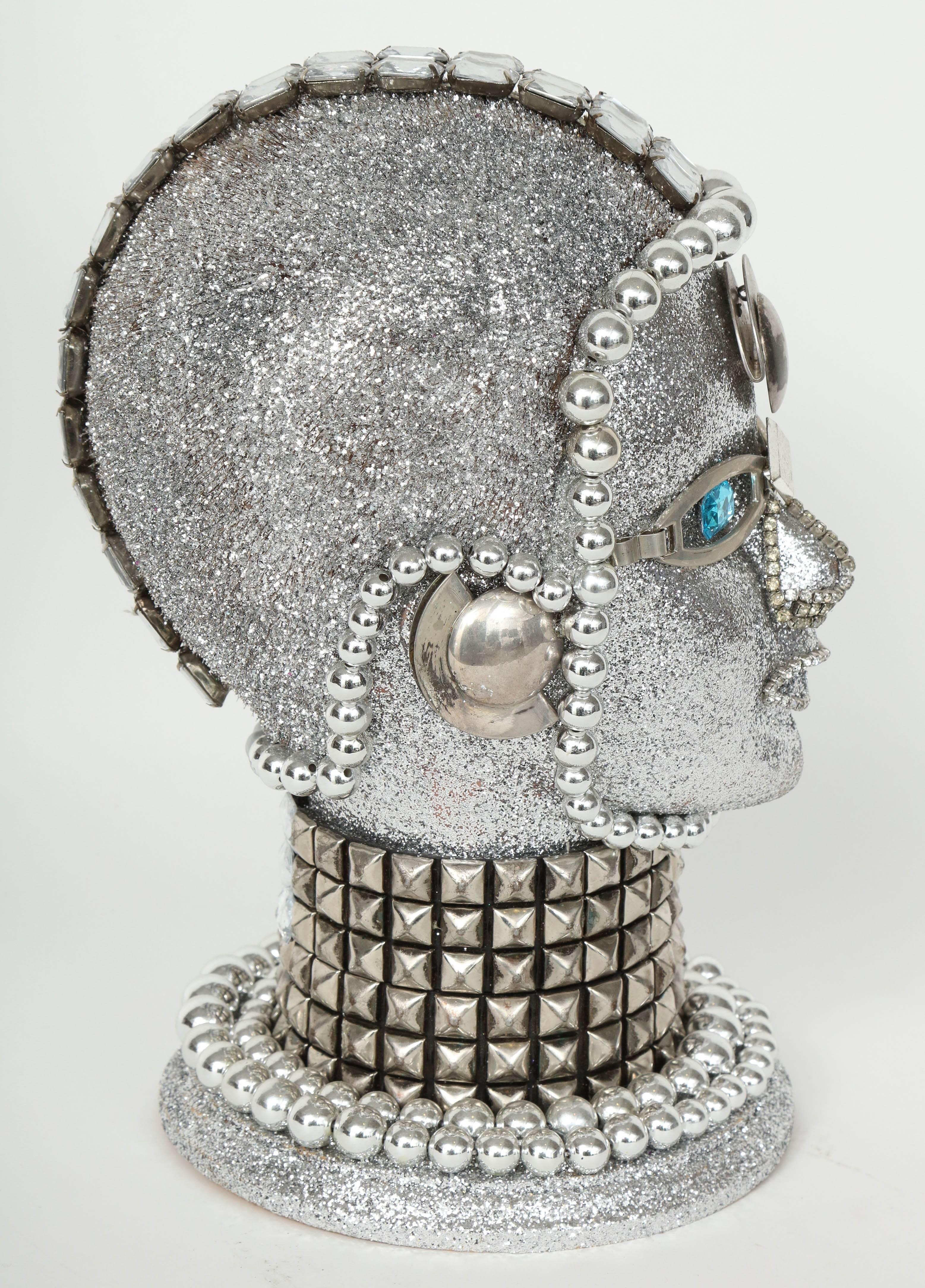 Busto di androide in metallo argentato di W. Beaupre In condizioni ottime in vendita a New York, NY