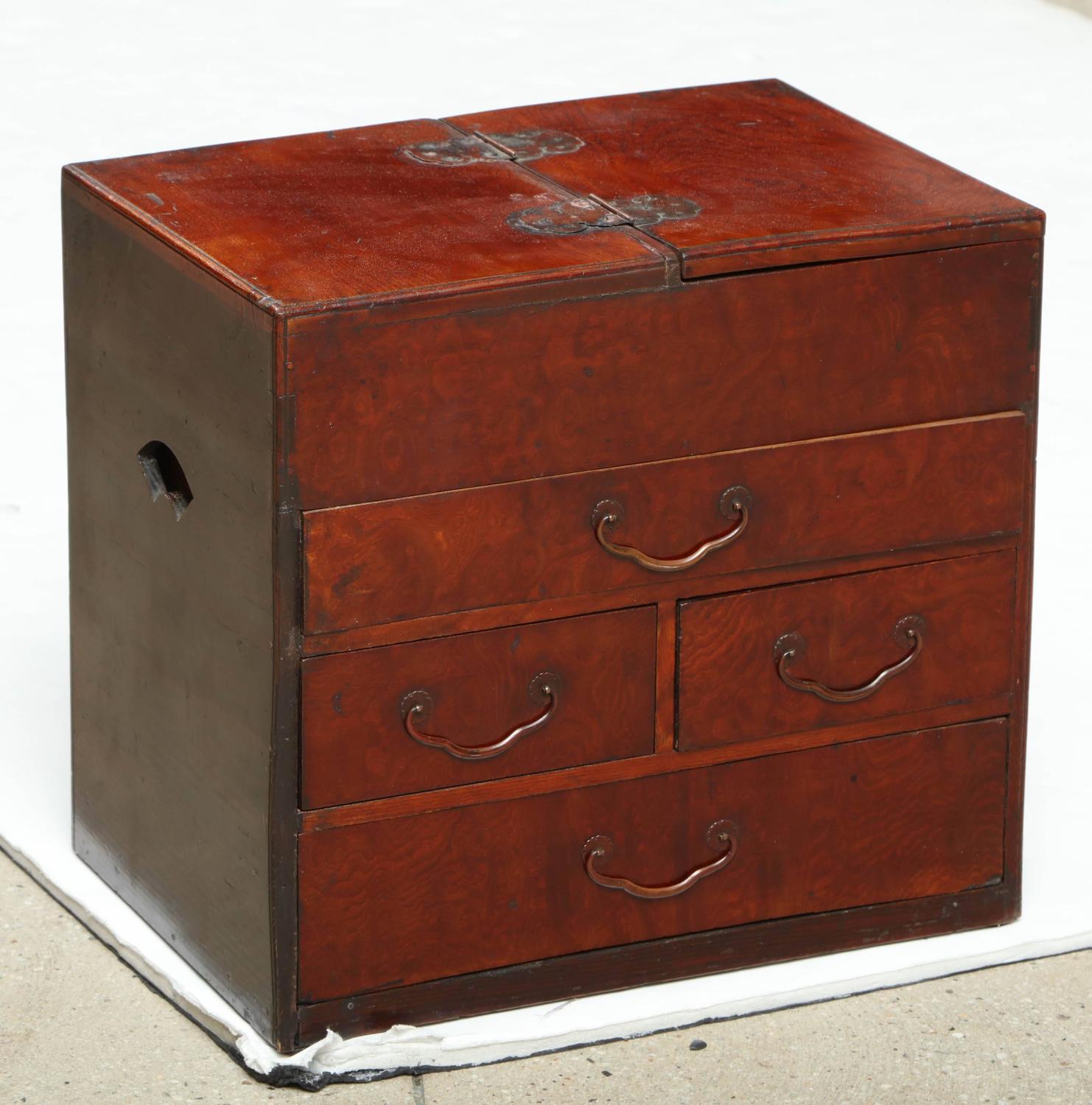 Japanese Vanity For Sale at 1stdibs