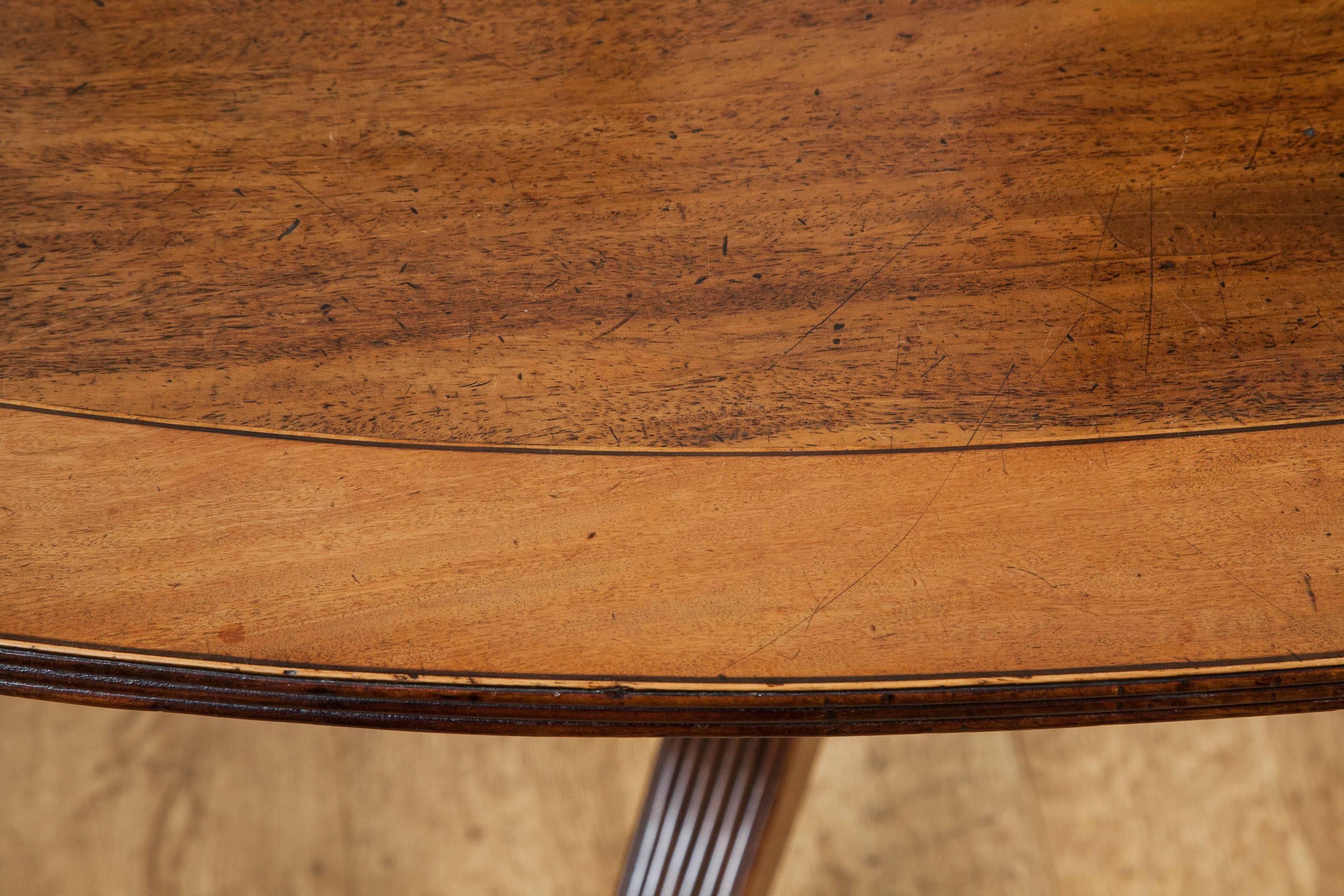 18th Century 18th century George III Mahogany and satinwood Breakfast Table on tripod base For Sale