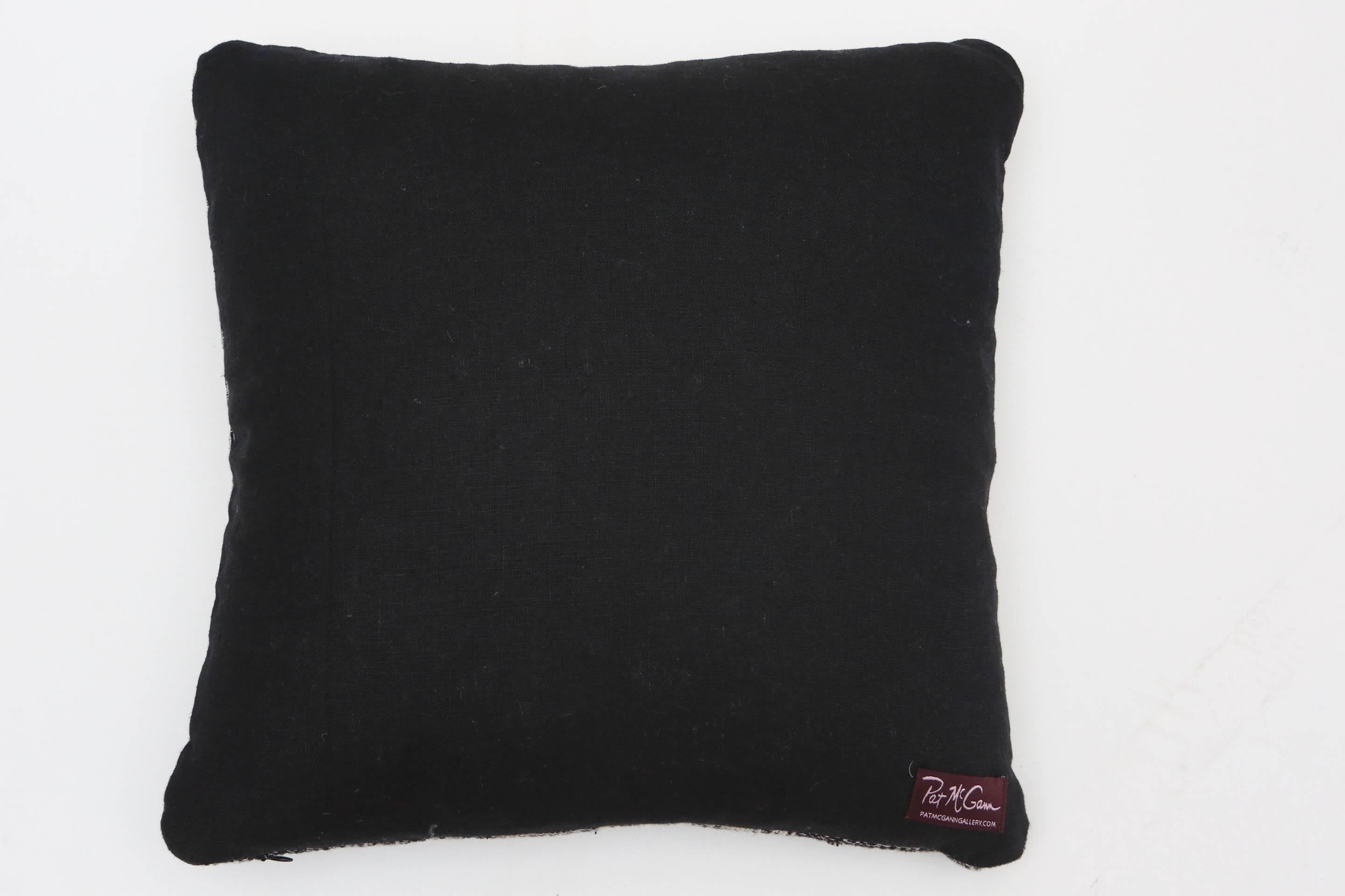 Contemporary Indian Hand Woven Pillow.  Black and White.  Linen and Silk.   For Sale