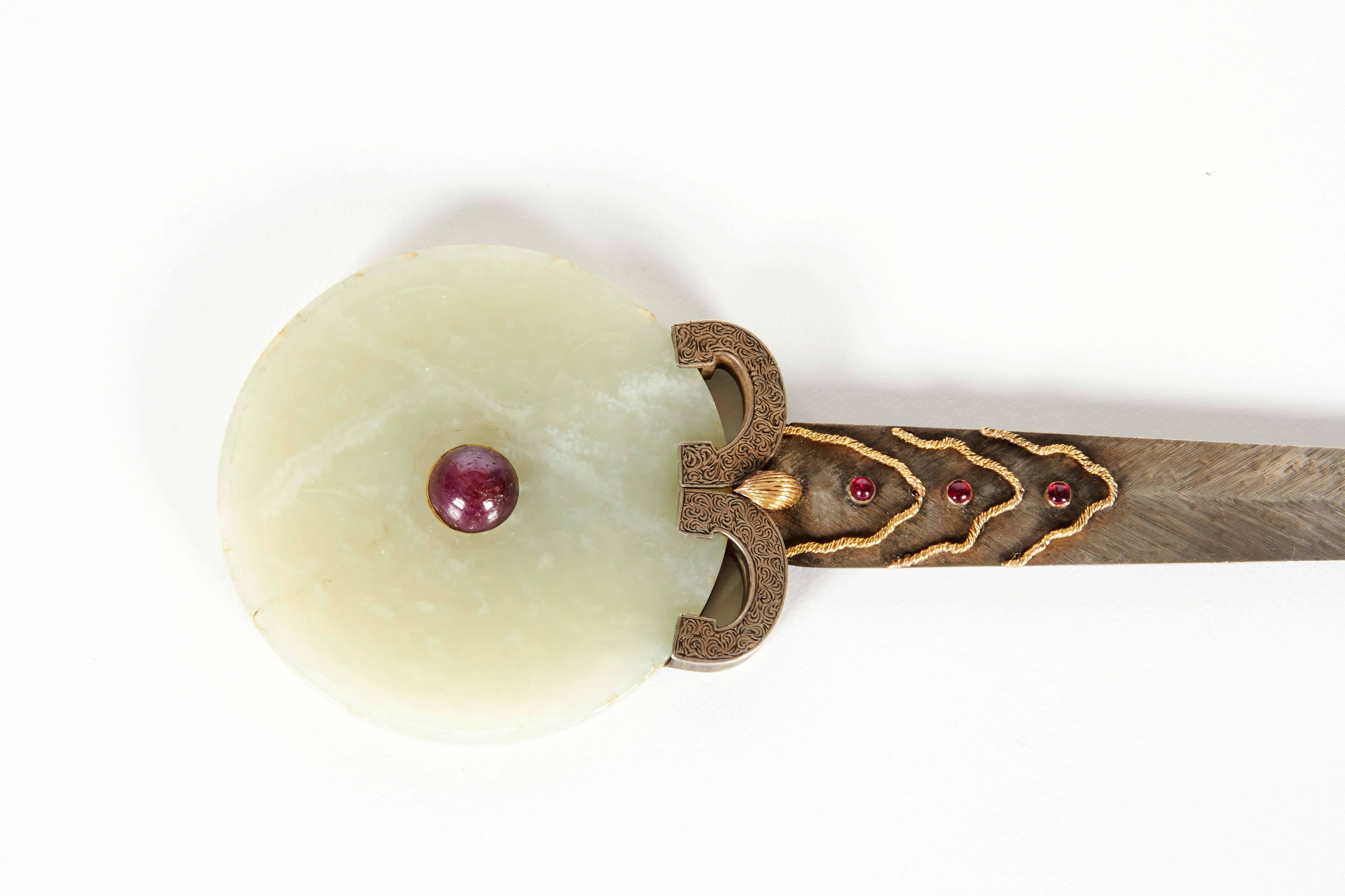 Italian Silver and Gold Letter Opener with Archaic Chinese Jade & Rubies In Excellent Condition In New York, NY