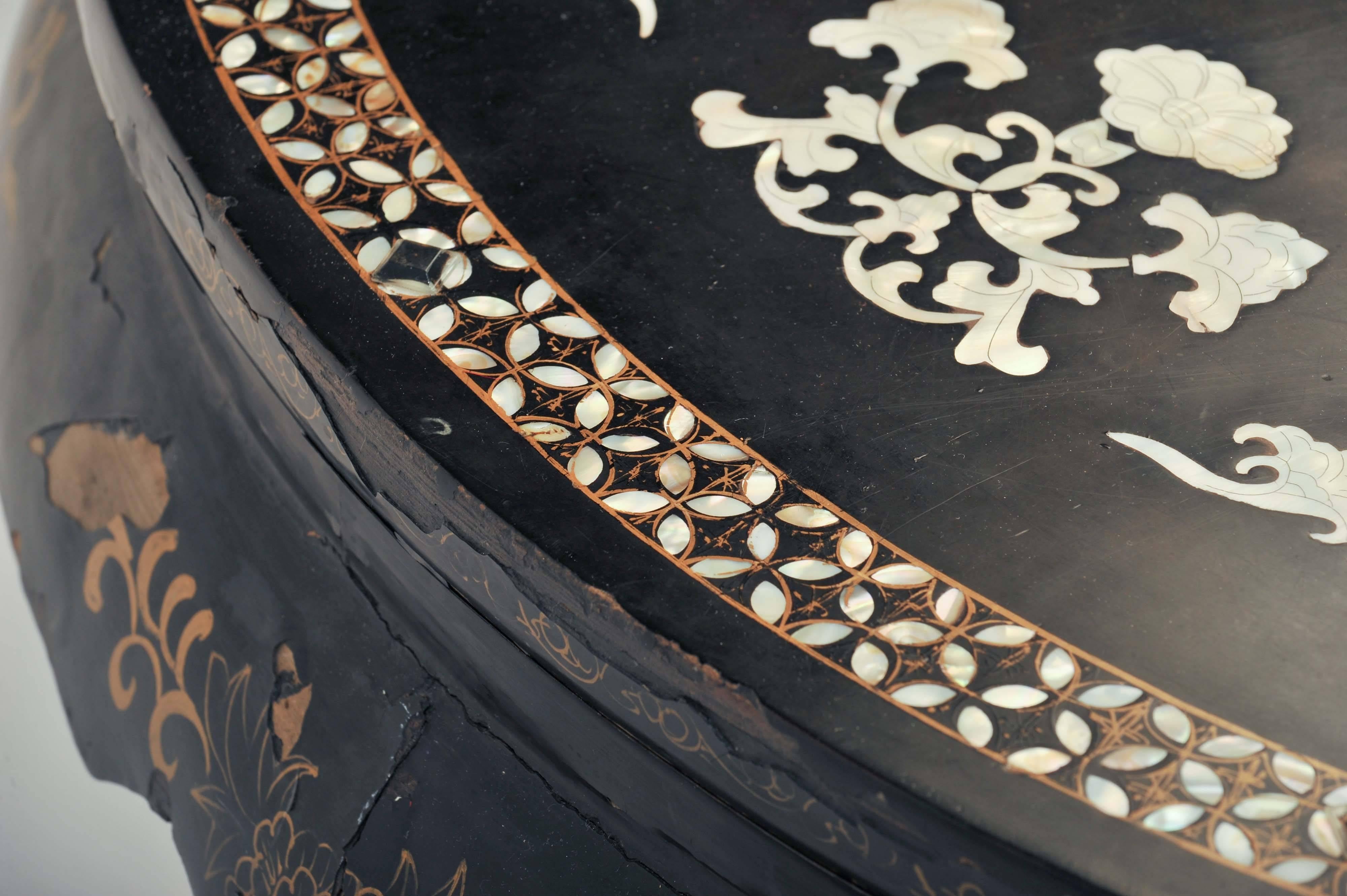 19th Century Chinese Mother-of-pearl Table 1