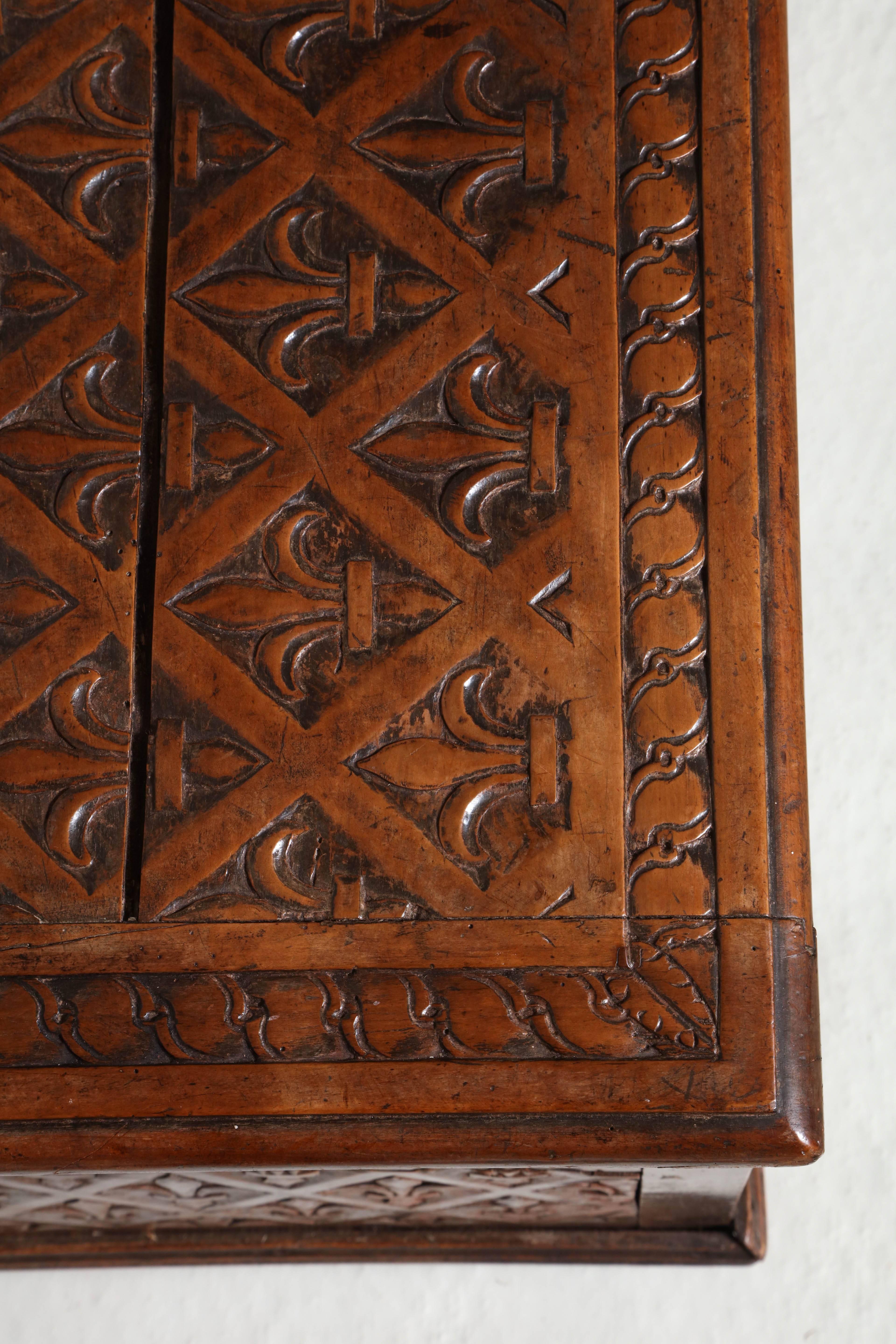 16th Century Pearwood Coffer Depicting Diana and Actaeon In Excellent Condition In Greenwich, CT