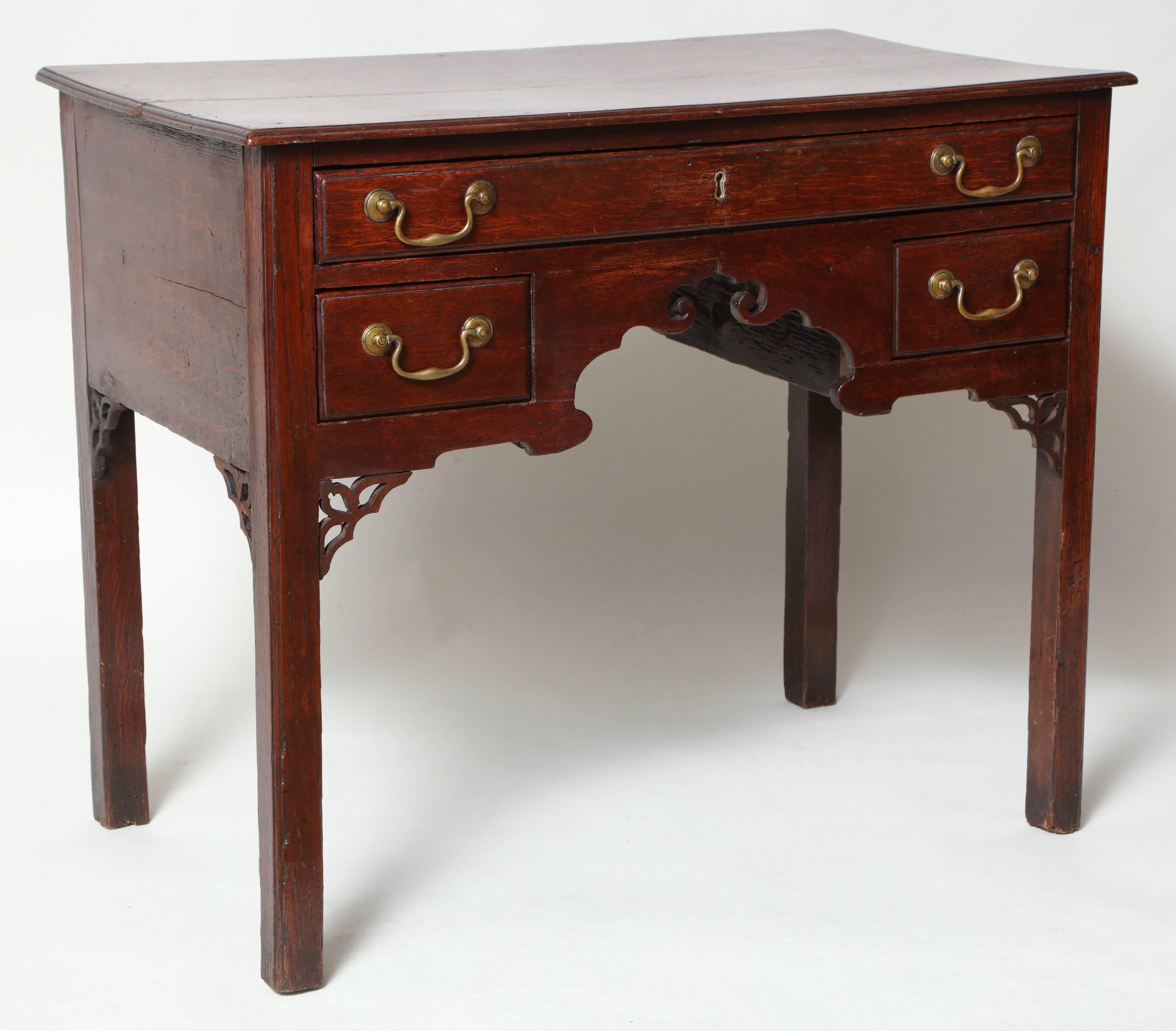 18th Century Welsh Lowboy In Excellent Condition In Greenwich, CT