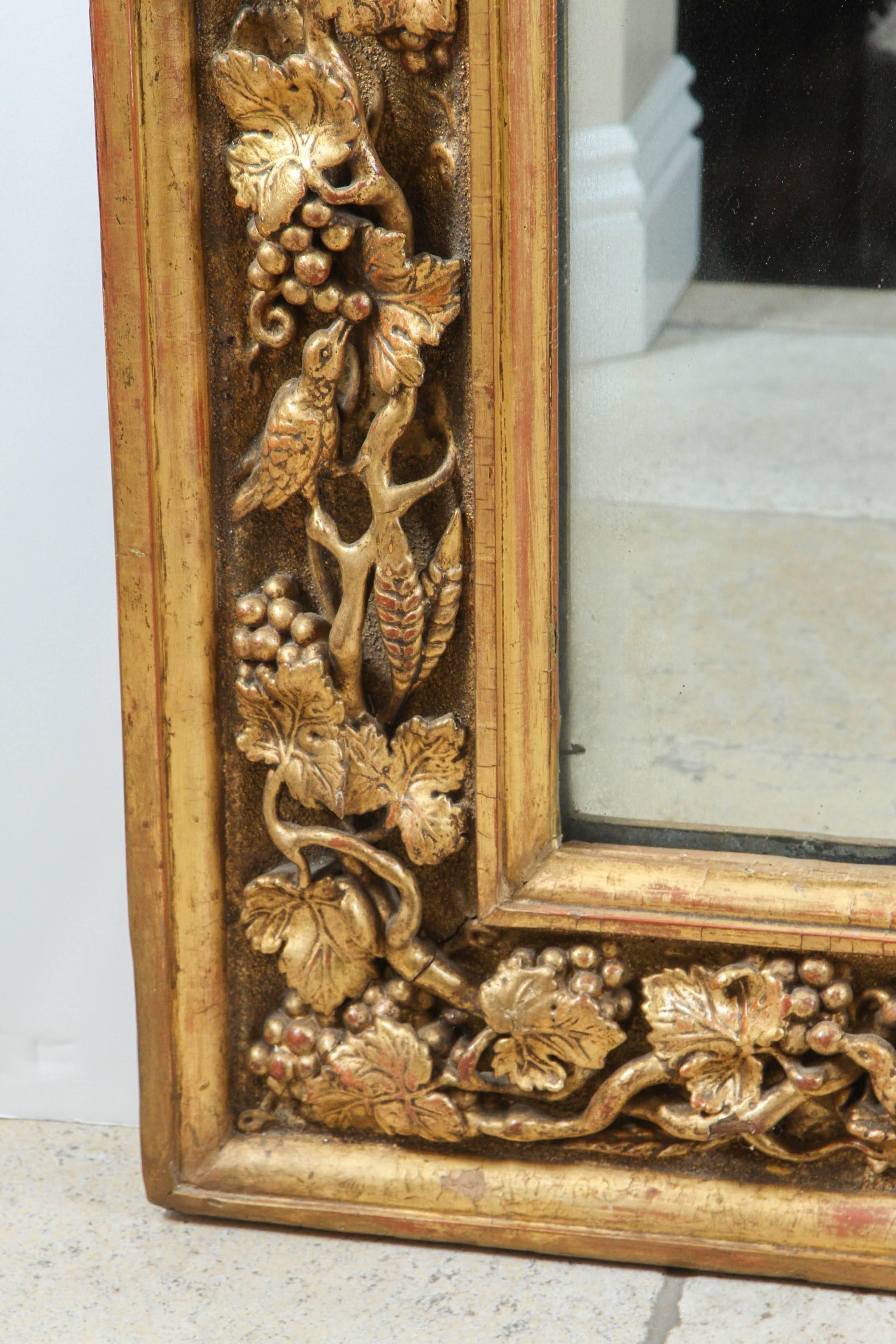 18th Century and Earlier 18th Century English Carved Giltwood Mirror For Sale