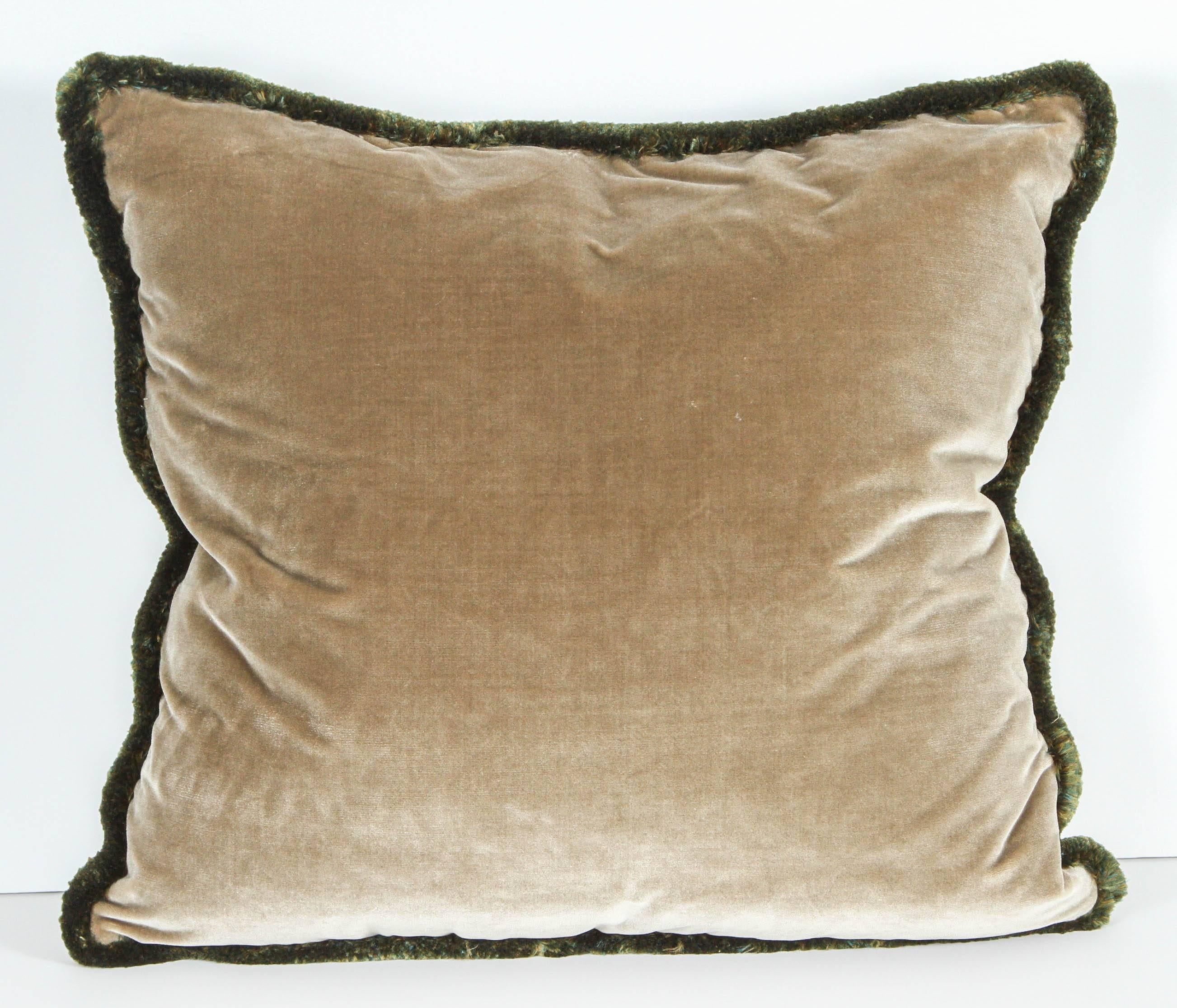 Pair of Luigi Bevilacqua Silk Velvet Pillows In Excellent Condition For Sale In Los Angeles, CA