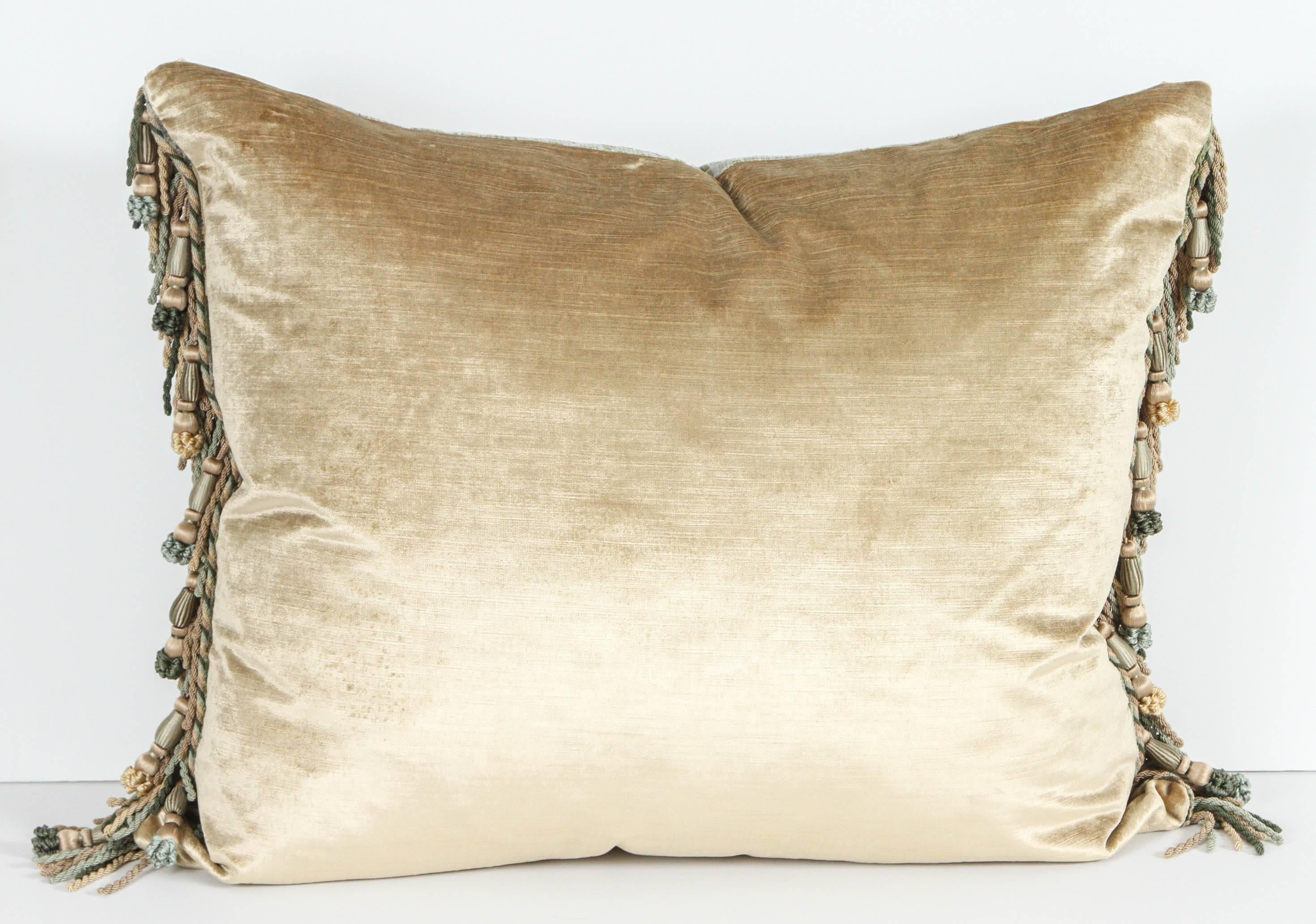 Pair of Luigi Bevilacqua Silk Velvet Pillows In Good Condition For Sale In Los Angeles, CA