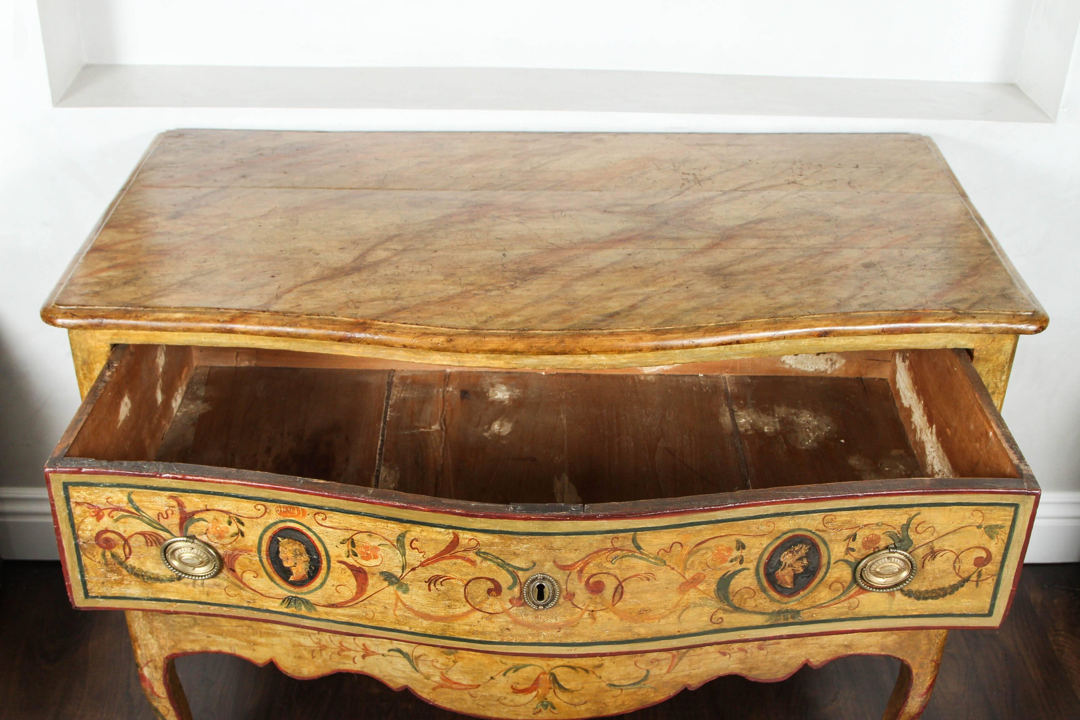 Early 19th Century Italian Two-Drawer Commode For Sale 1