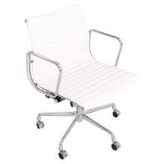2010s Herman Miller Eames Aluminum Group Management Desk Chair in White Leather