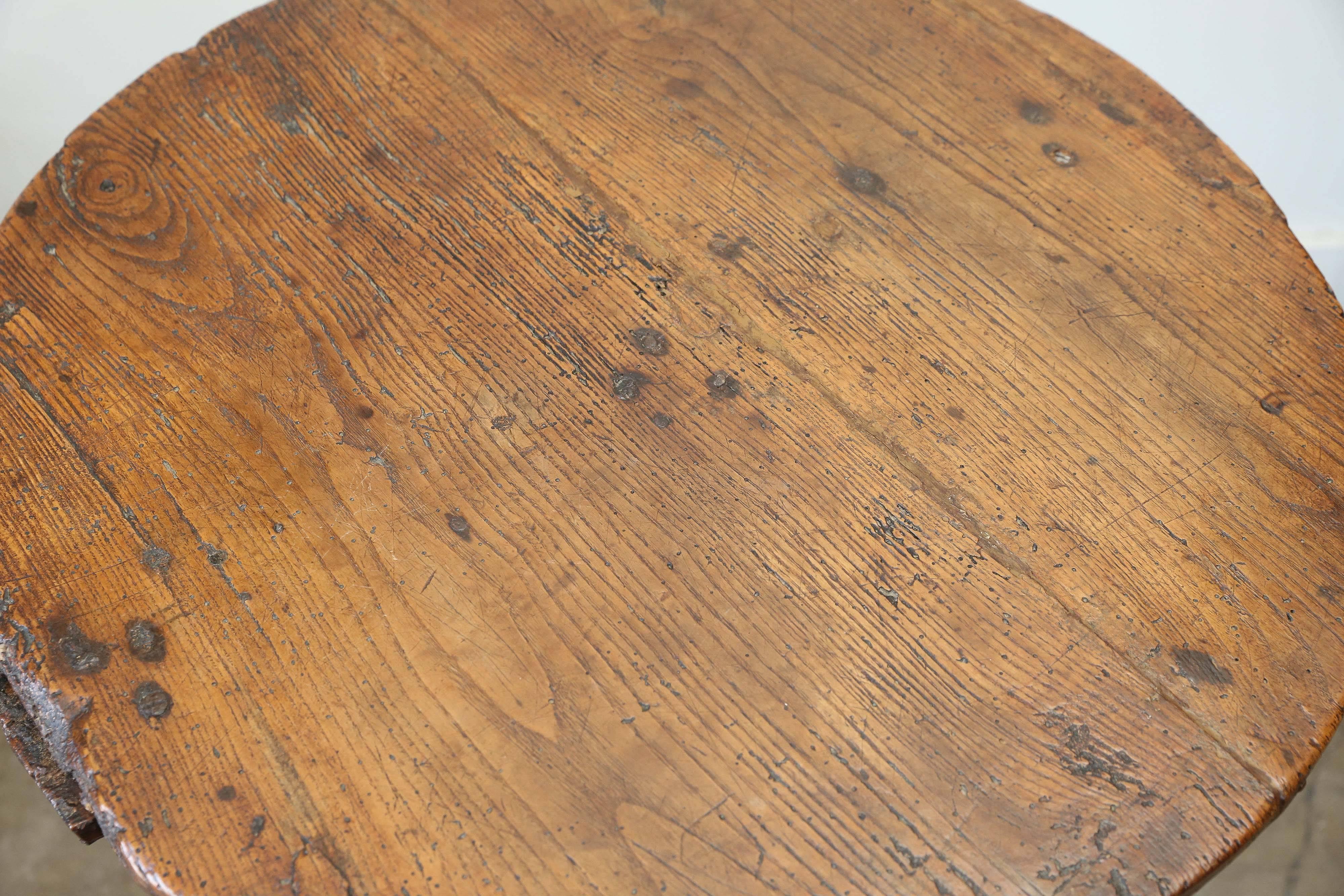 18th century elm cricket table with T-stretcher at base, England, circa 1770. Beautiful patina. Purchased from the estate of a country Folk Art antiques dealer.