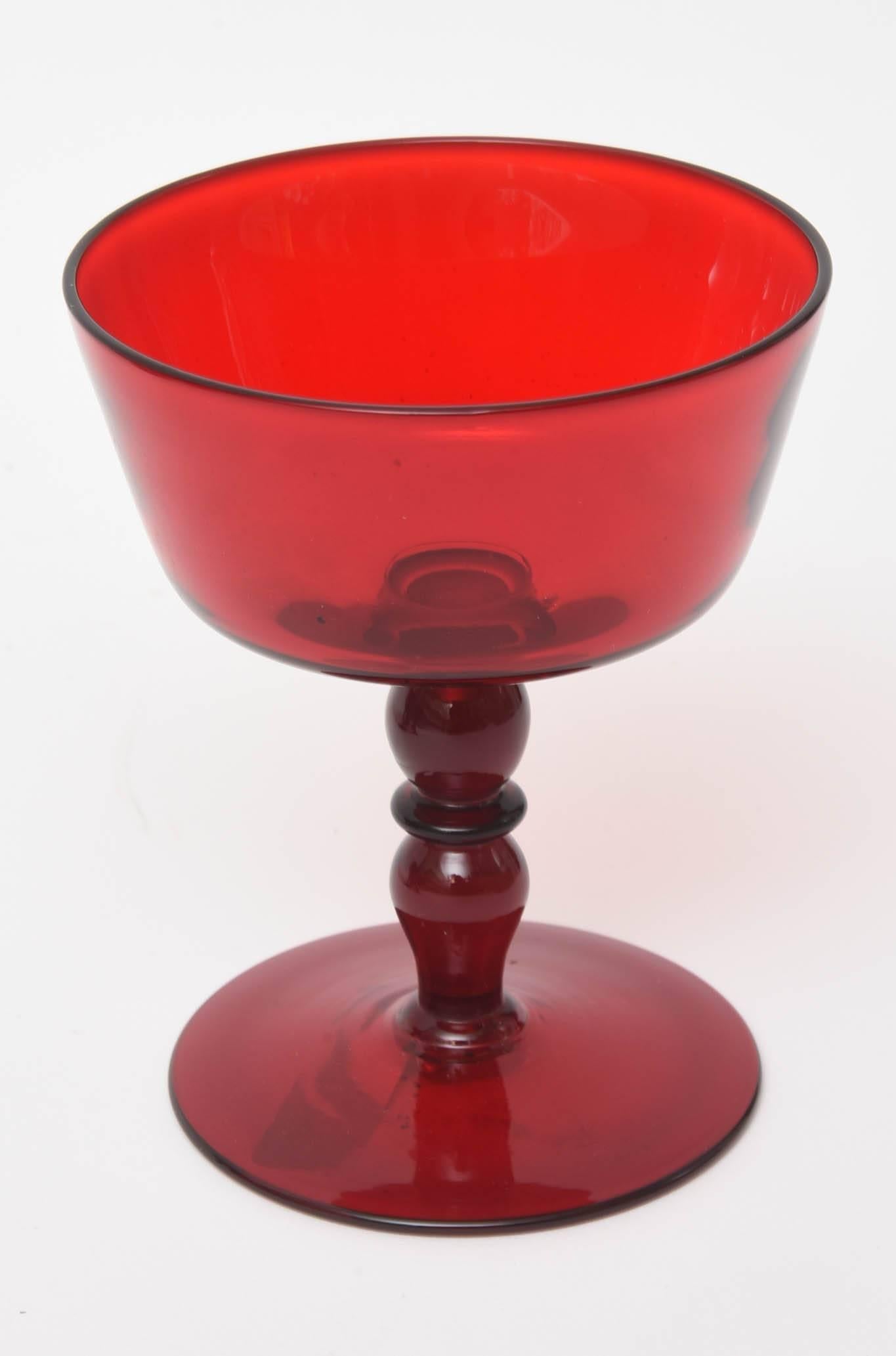 American 12 Vibrant Mid-Century Modern Blown Red Champagne Coupes, Double Knob Stems